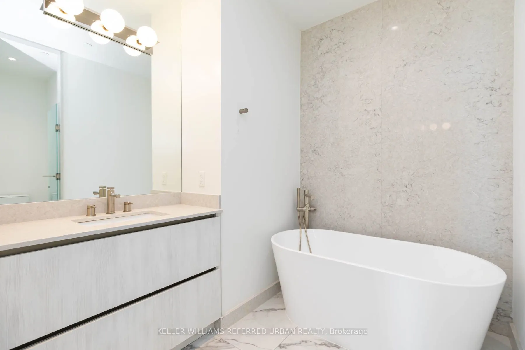 1 Yorkville Avenue, #Ph06