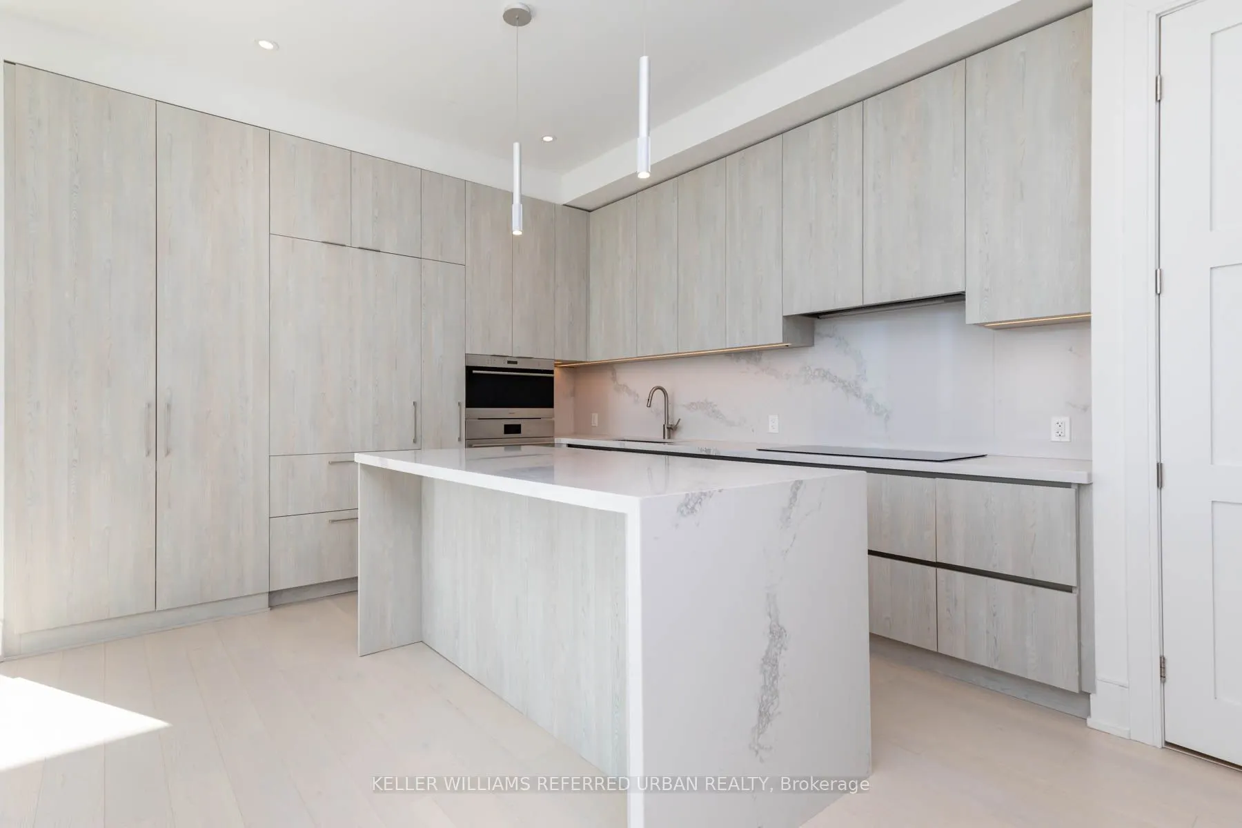 1 Yorkville Avenue, #Ph06