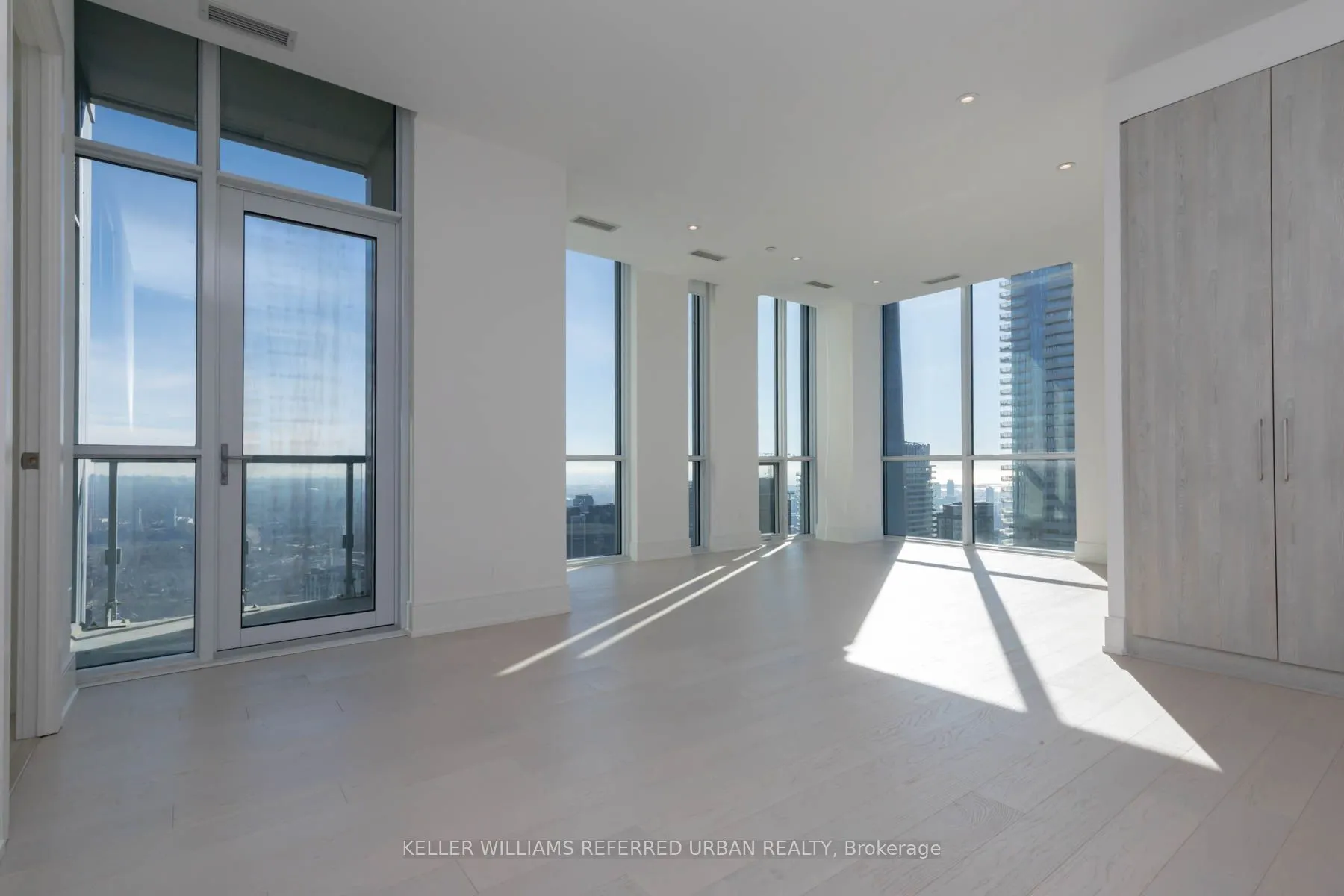 1 Yorkville Avenue, #Ph06