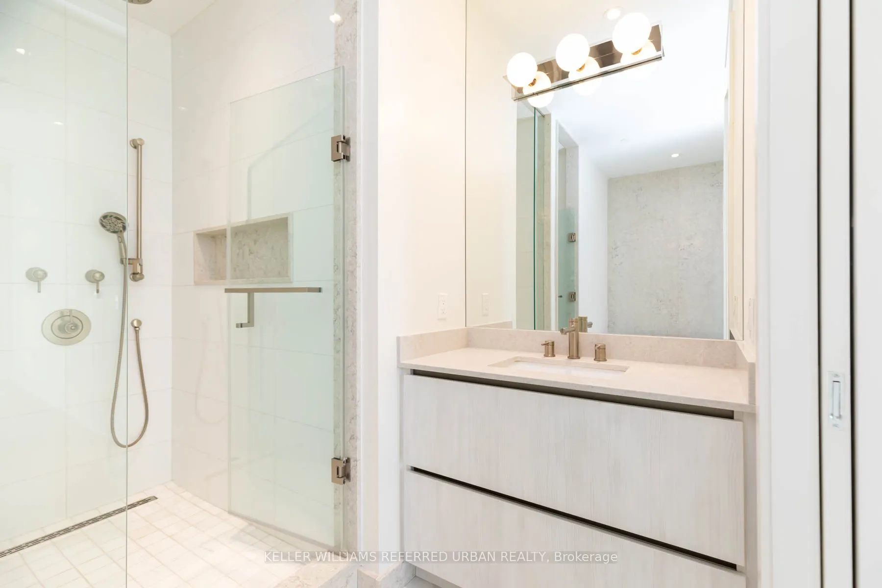 1 Yorkville Avenue, #Ph06