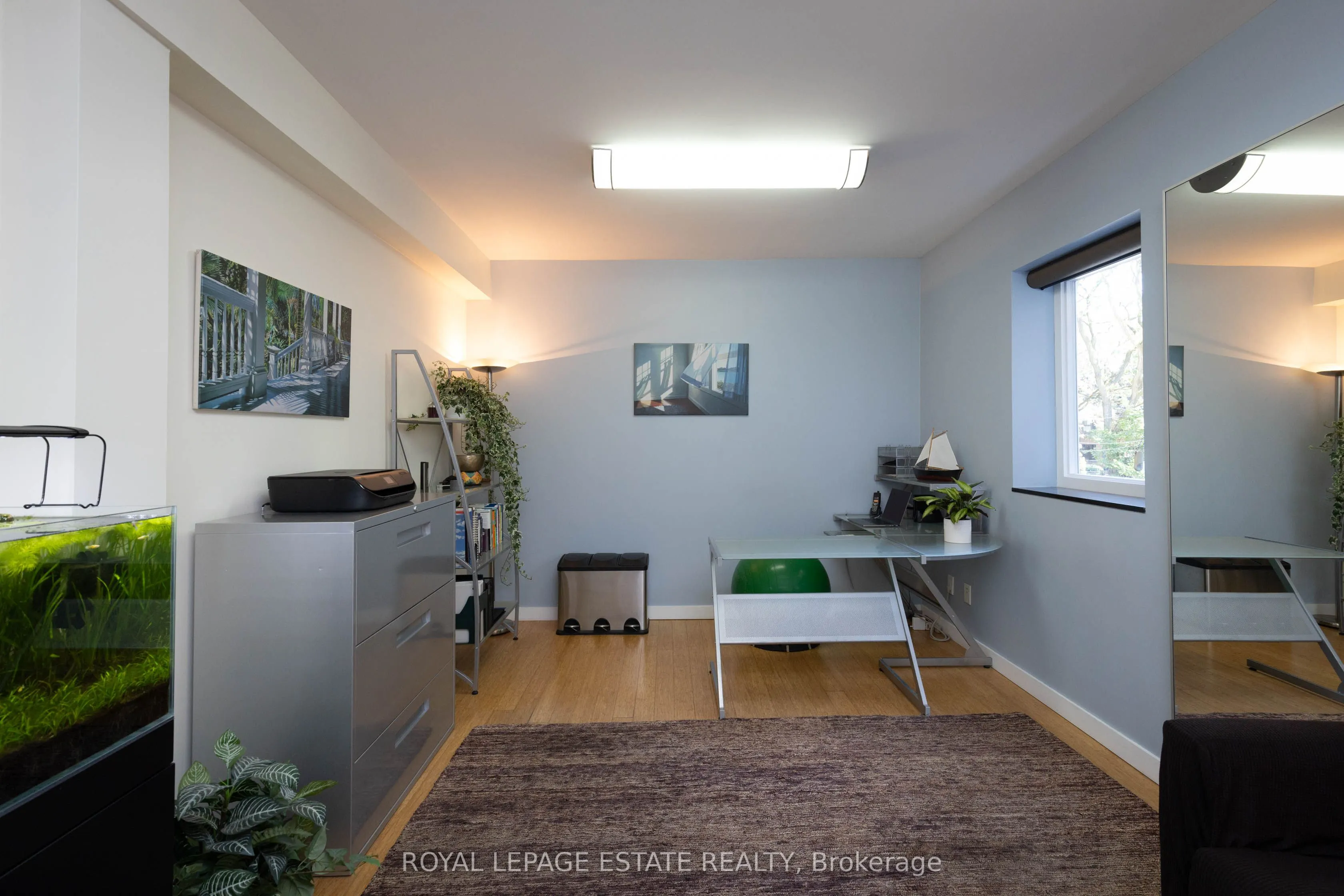 432 Queen Street E