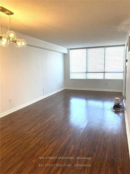 117 Gerrard Street, #209