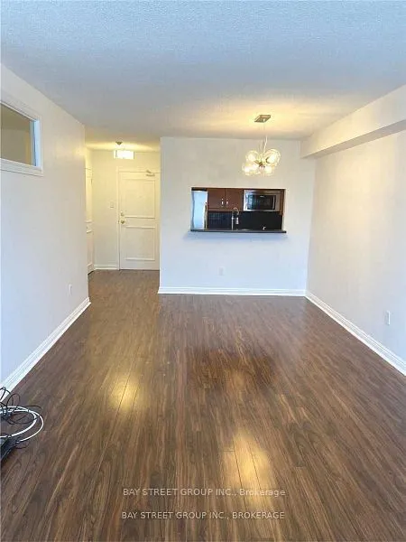 117 Gerrard Street, #209