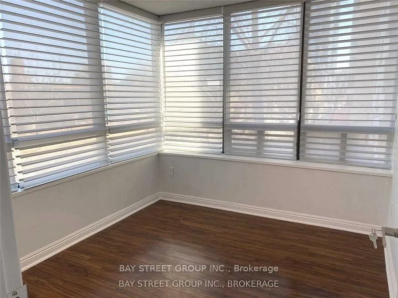 117 Gerrard Street, #209