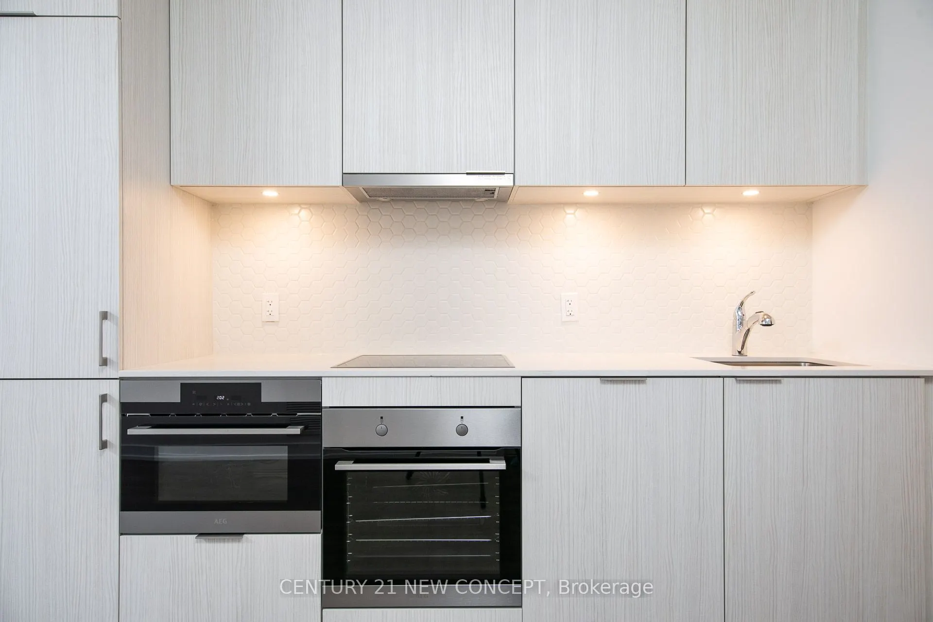 158 Front Street, #306