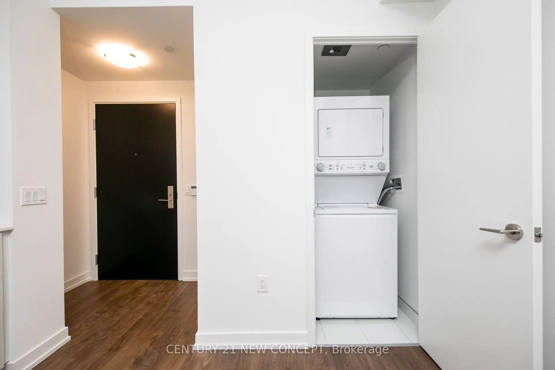158 Front Street, #306