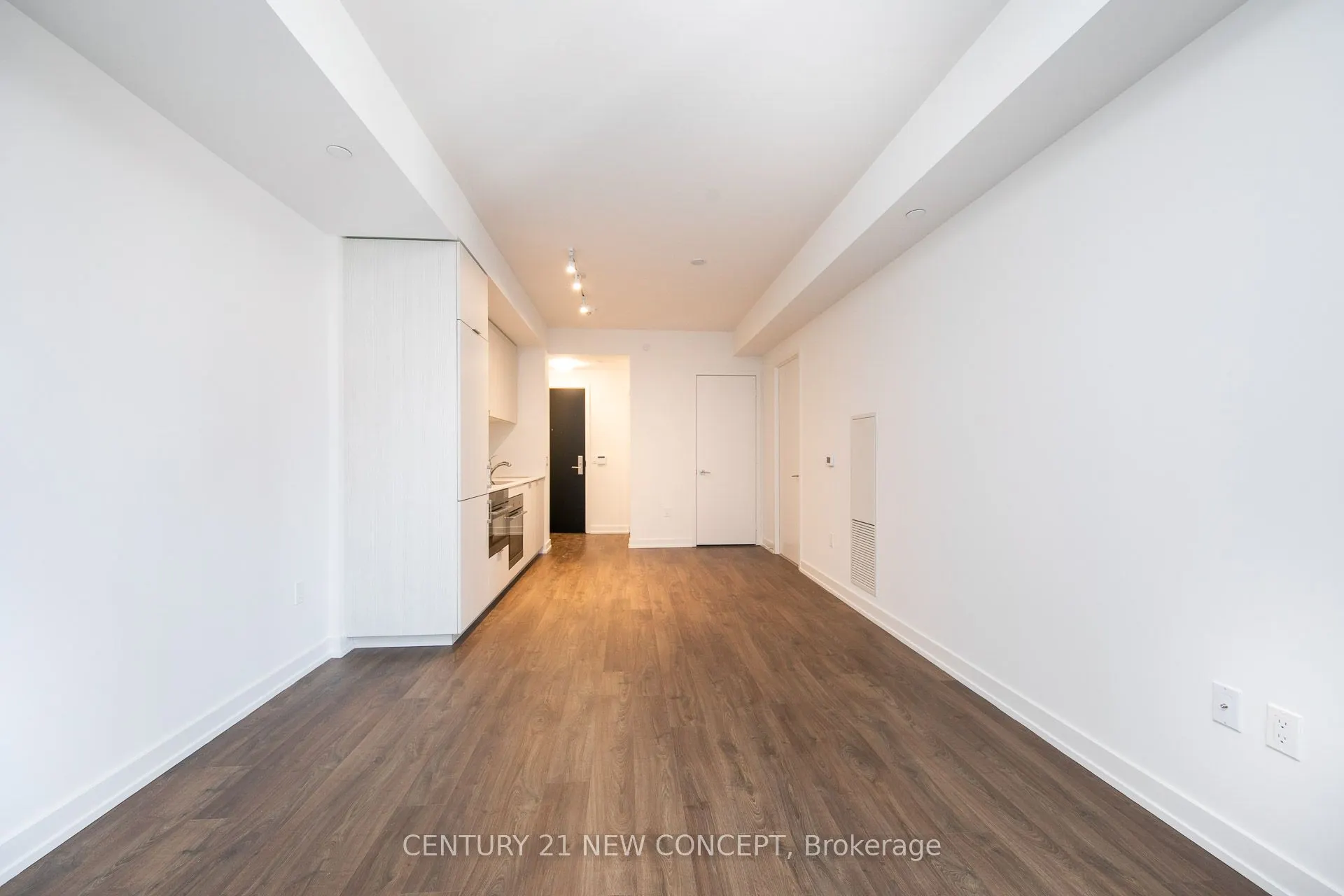158 Front Street, #306