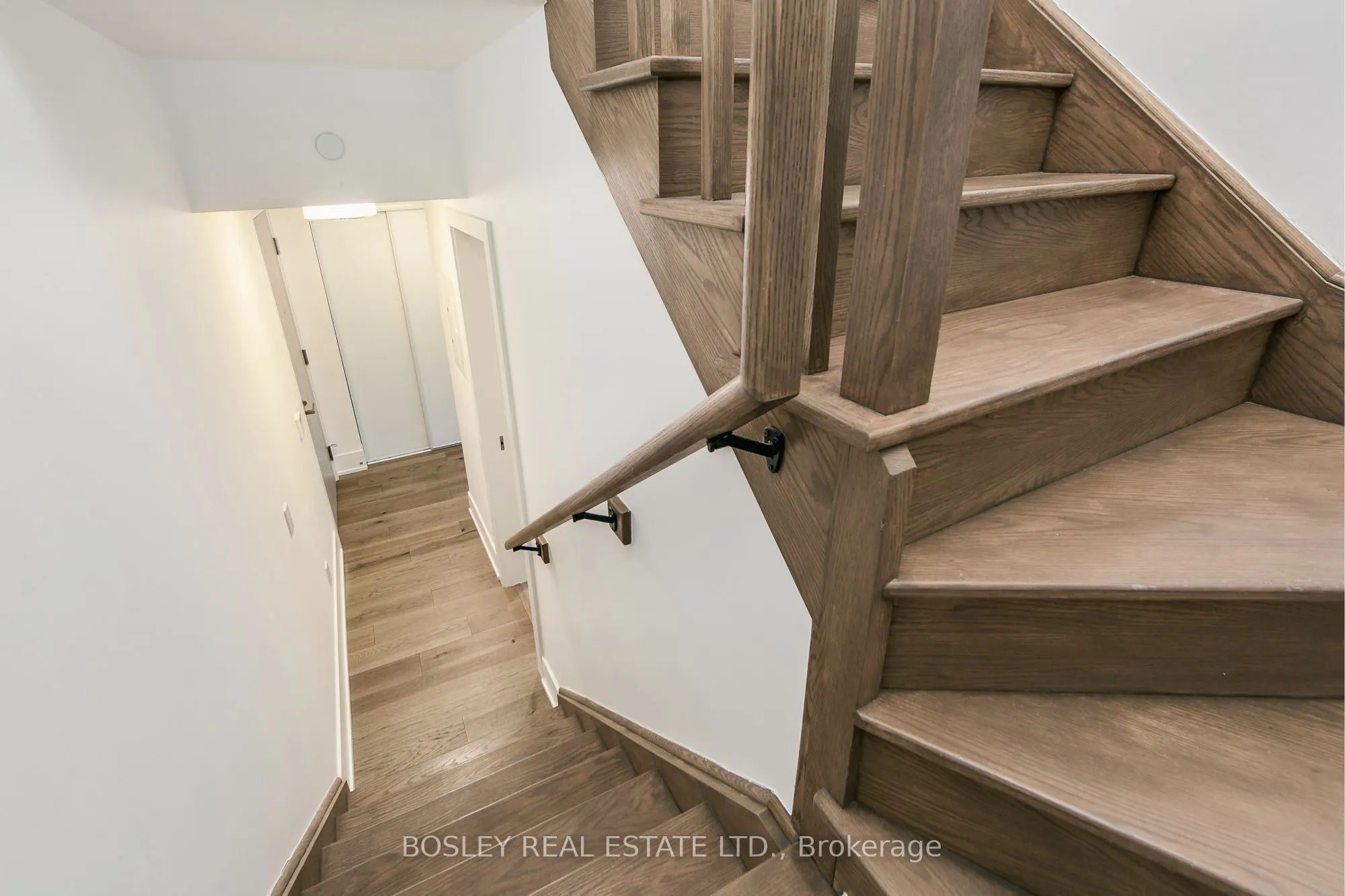80 Vanauley Street, #112