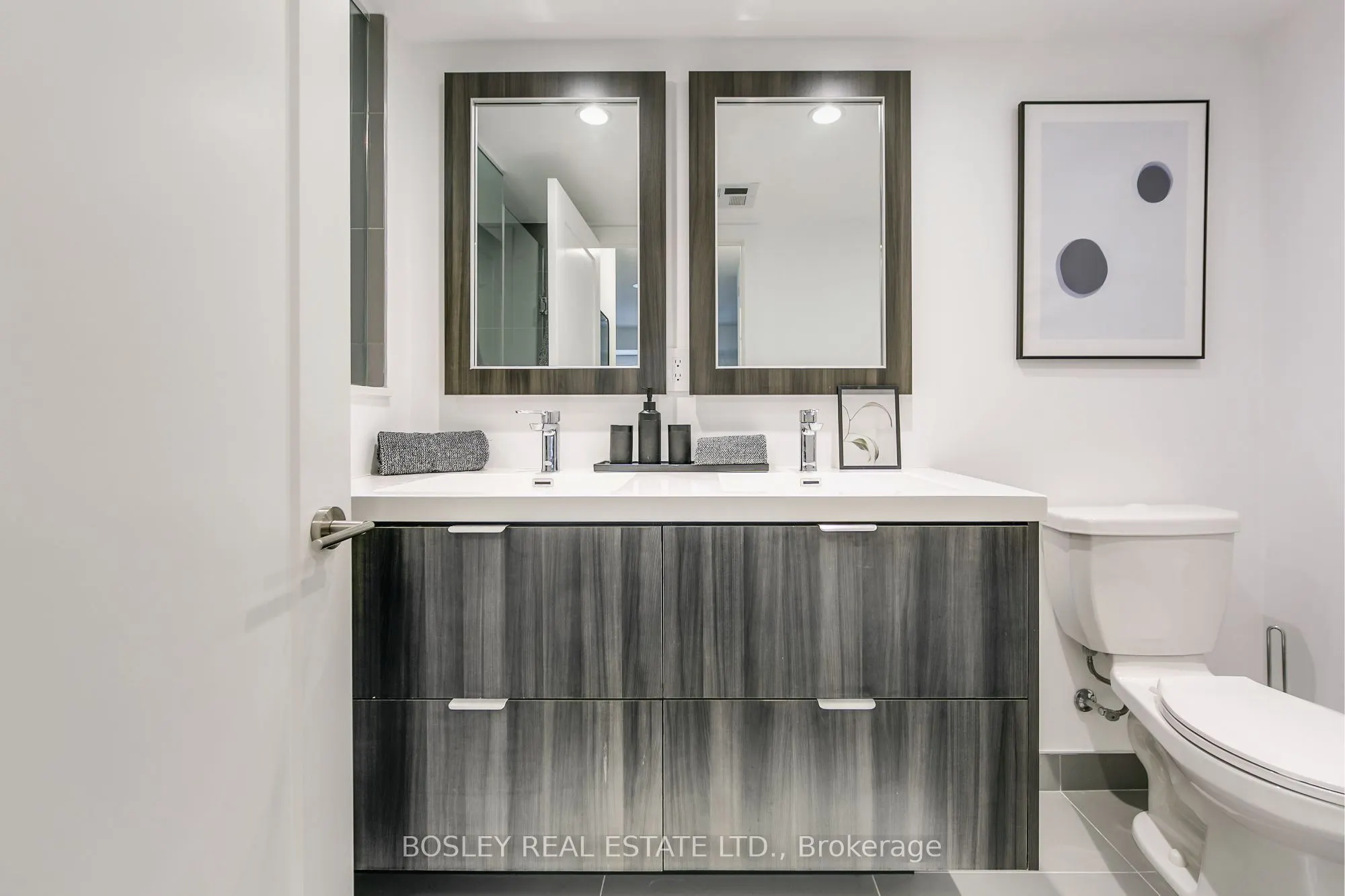 80 Vanauley Street, #112