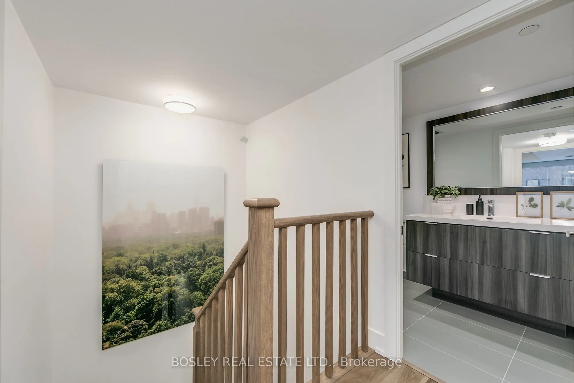 80 Vanauley Street, #112