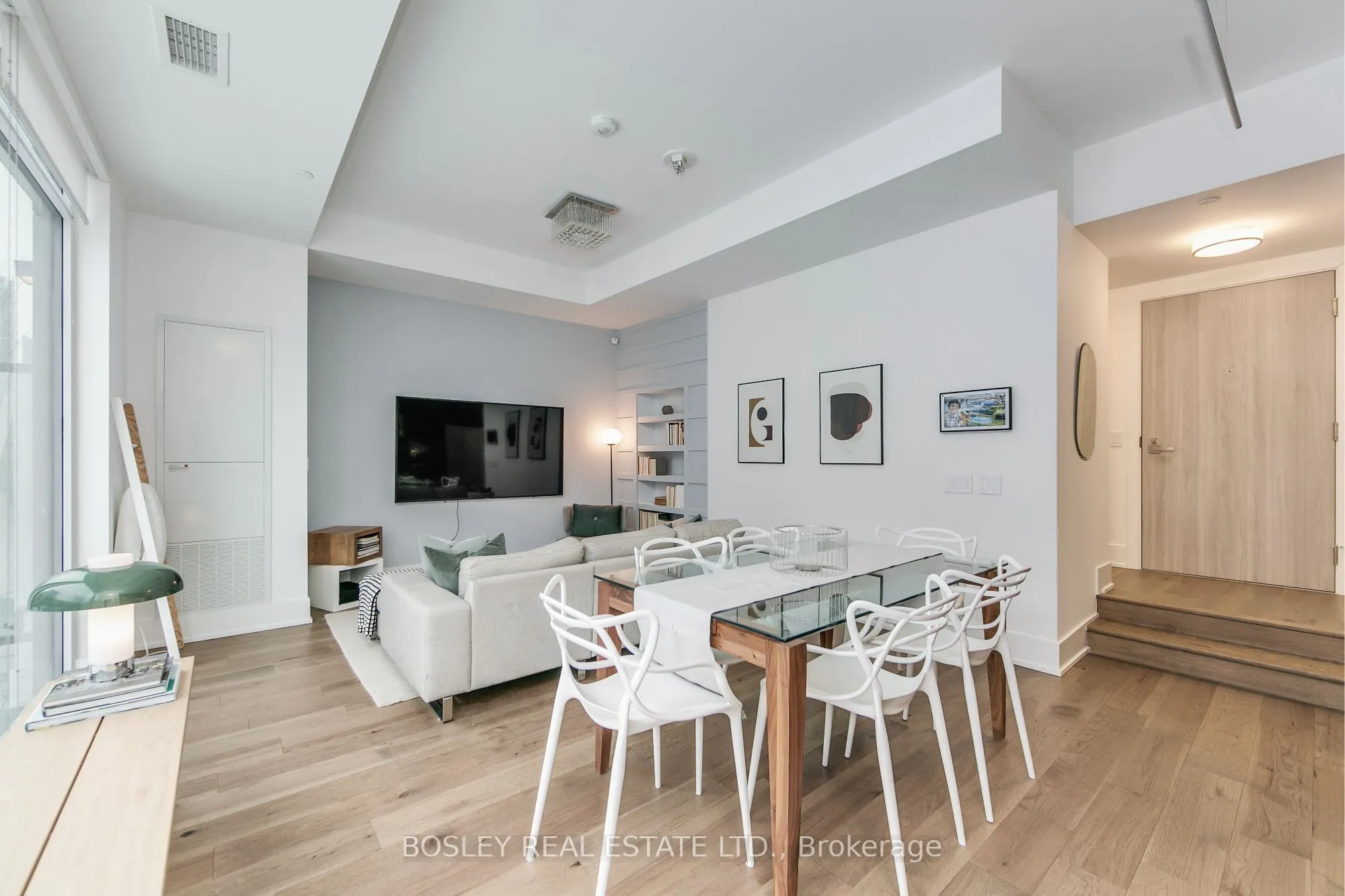 80 Vanauley Street, #112