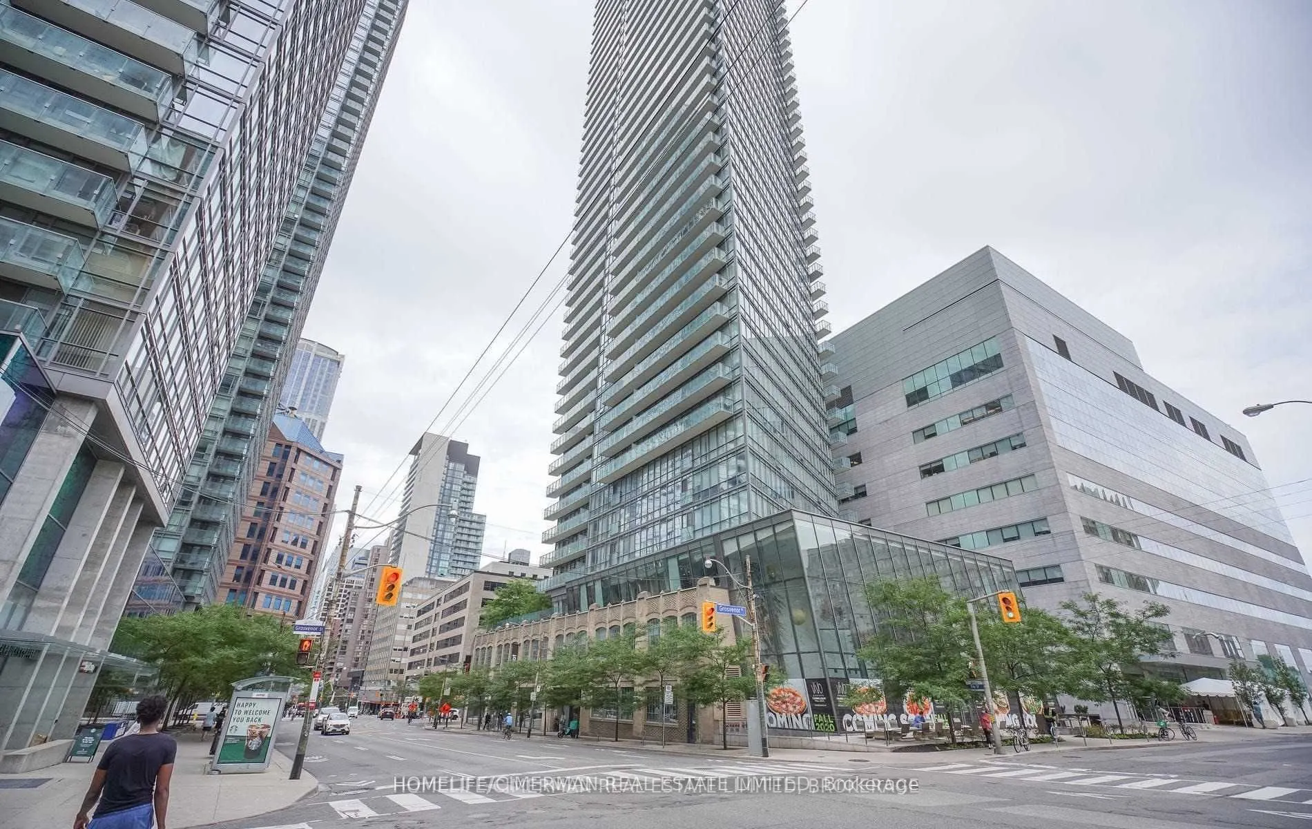 832 Bay Street, #2610