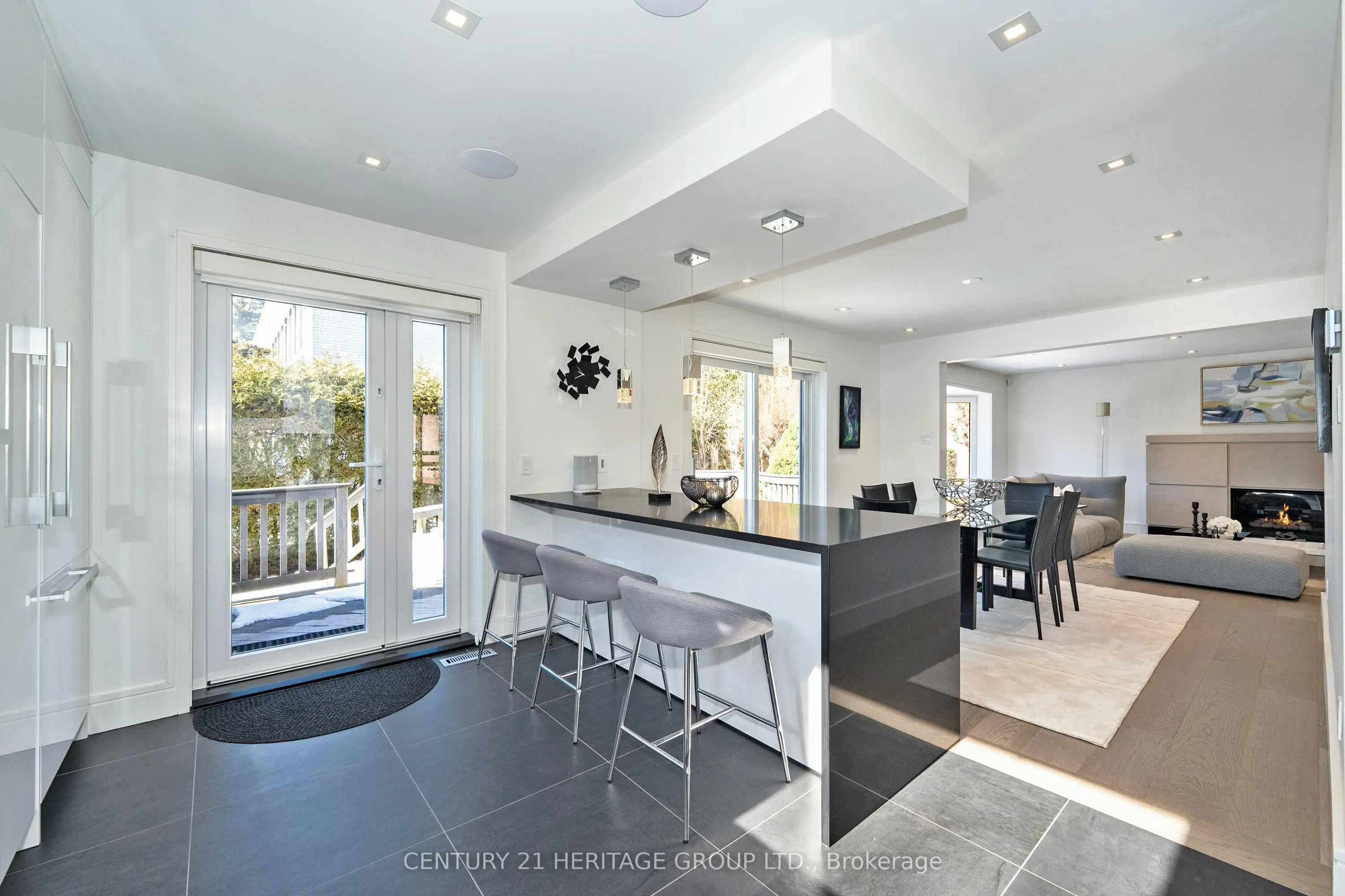 61 Foursome Crescent