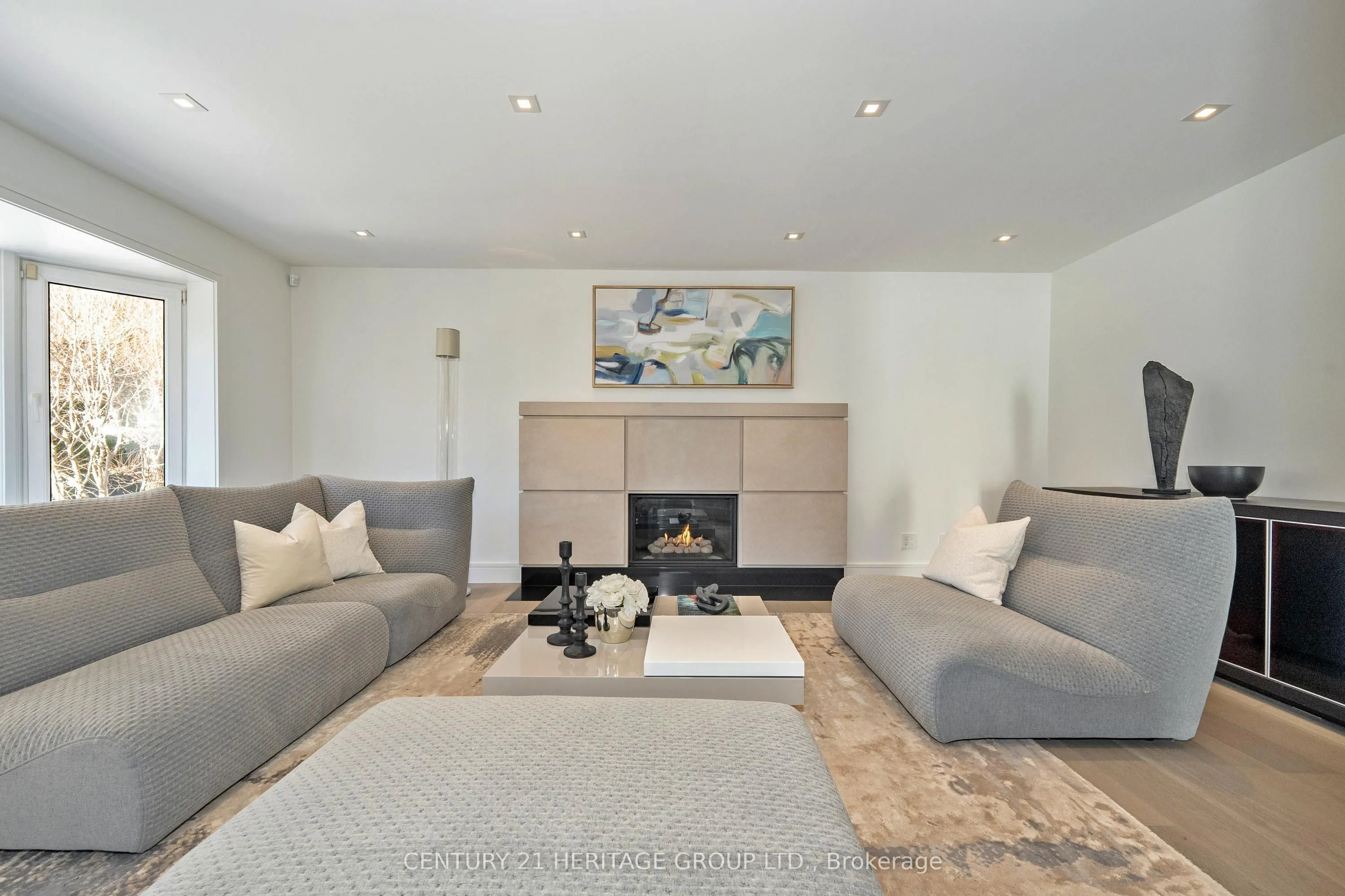 61 Foursome Crescent