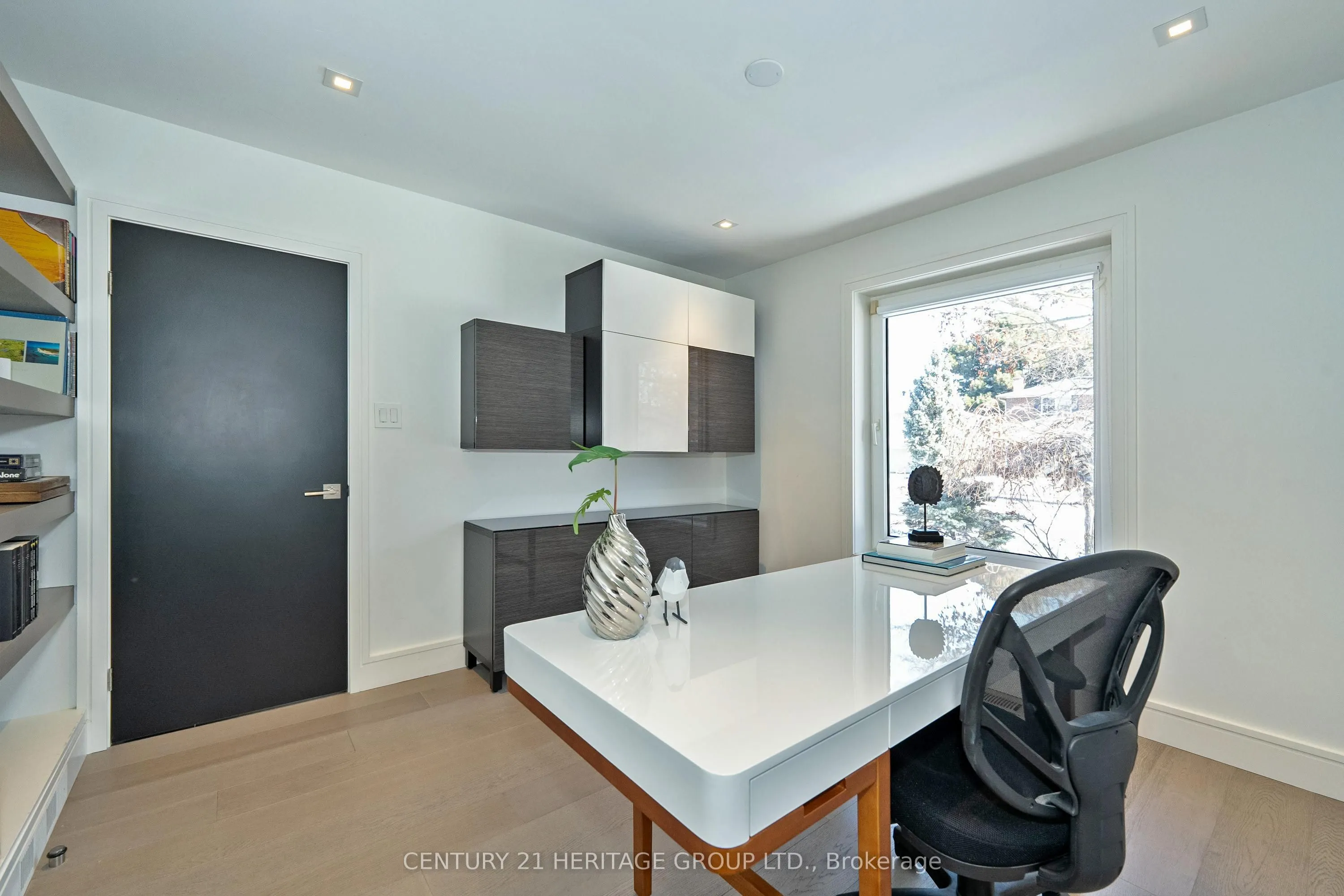 61 Foursome Crescent
