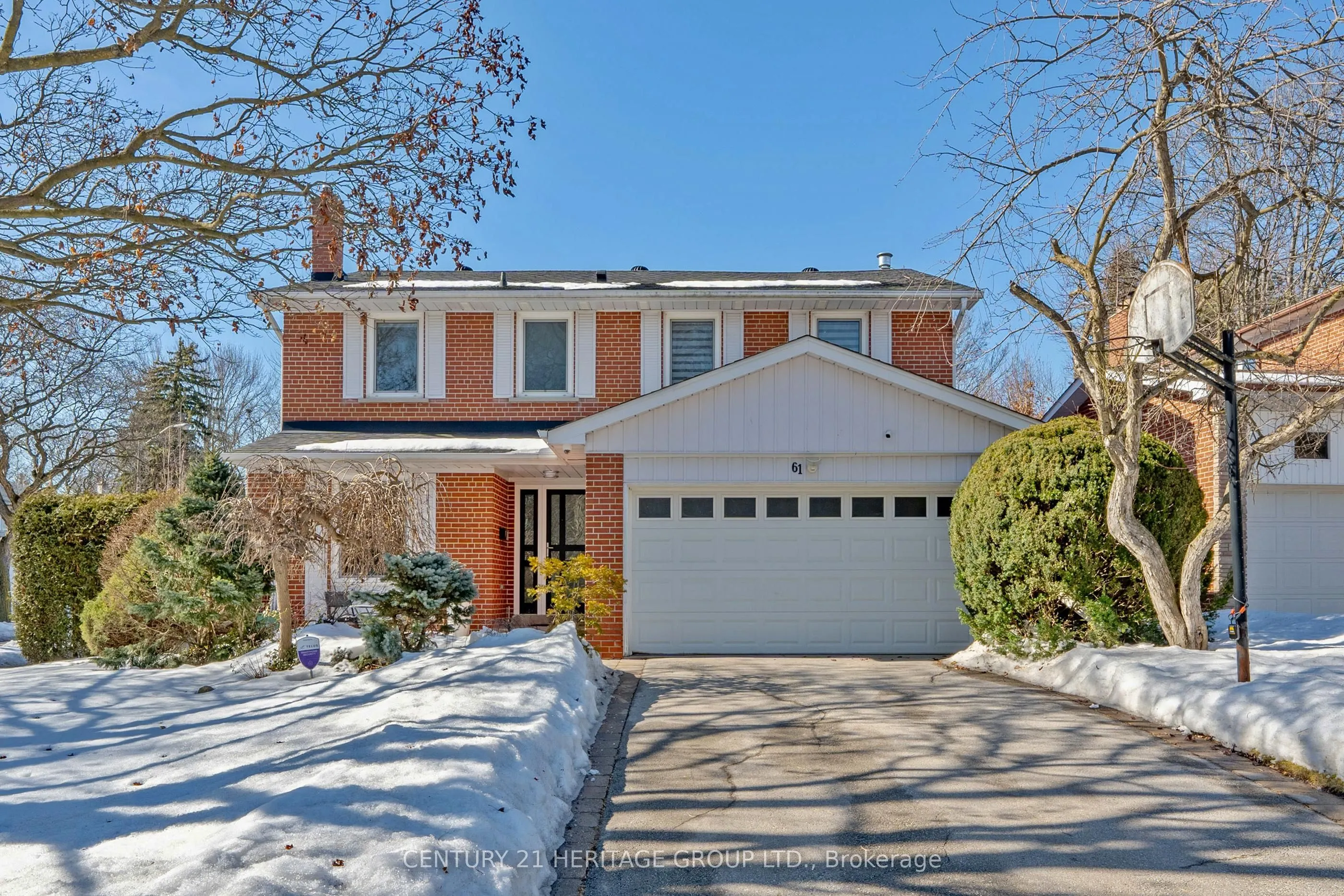 61 Foursome Crescent