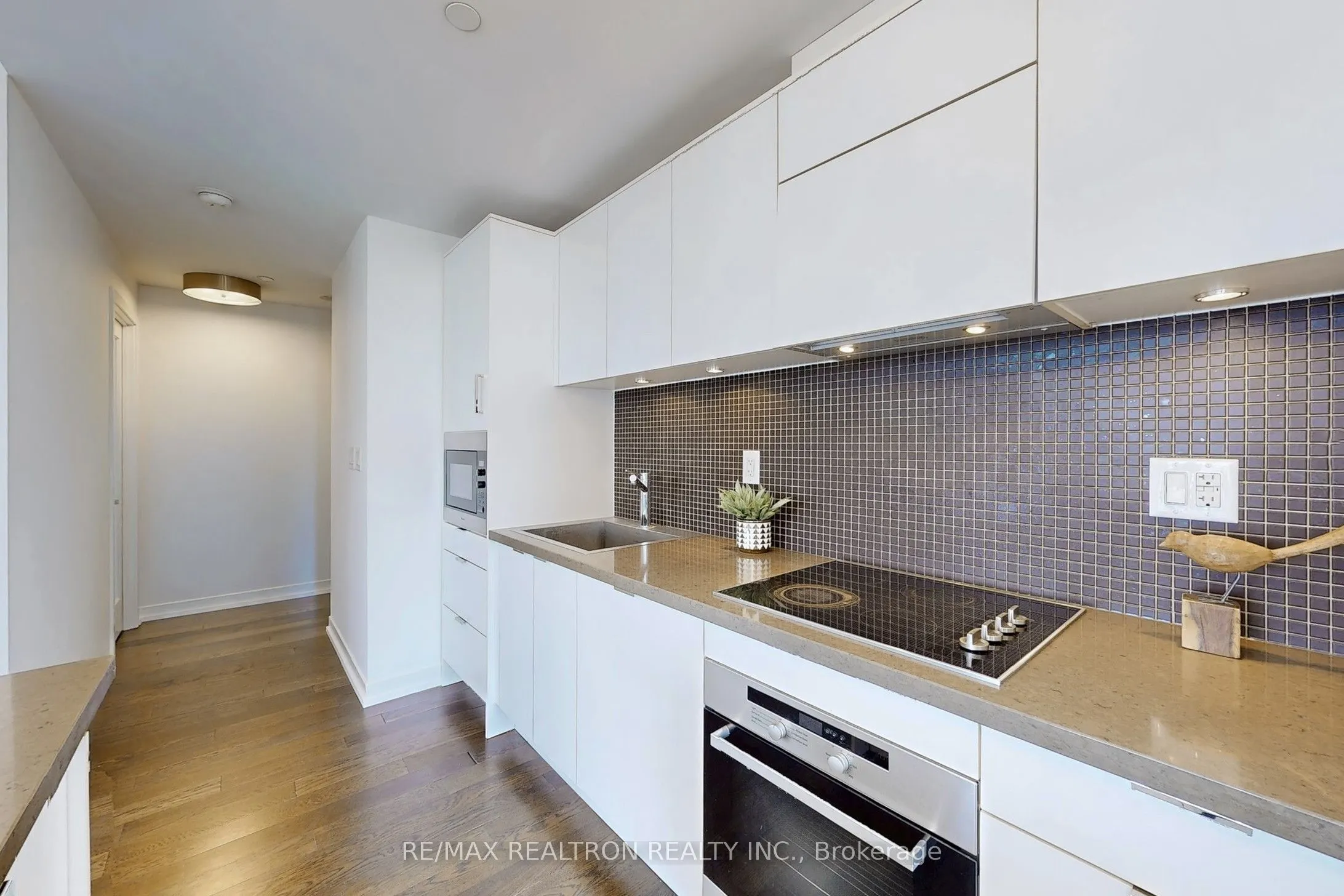 21 Widmer Street, #2402