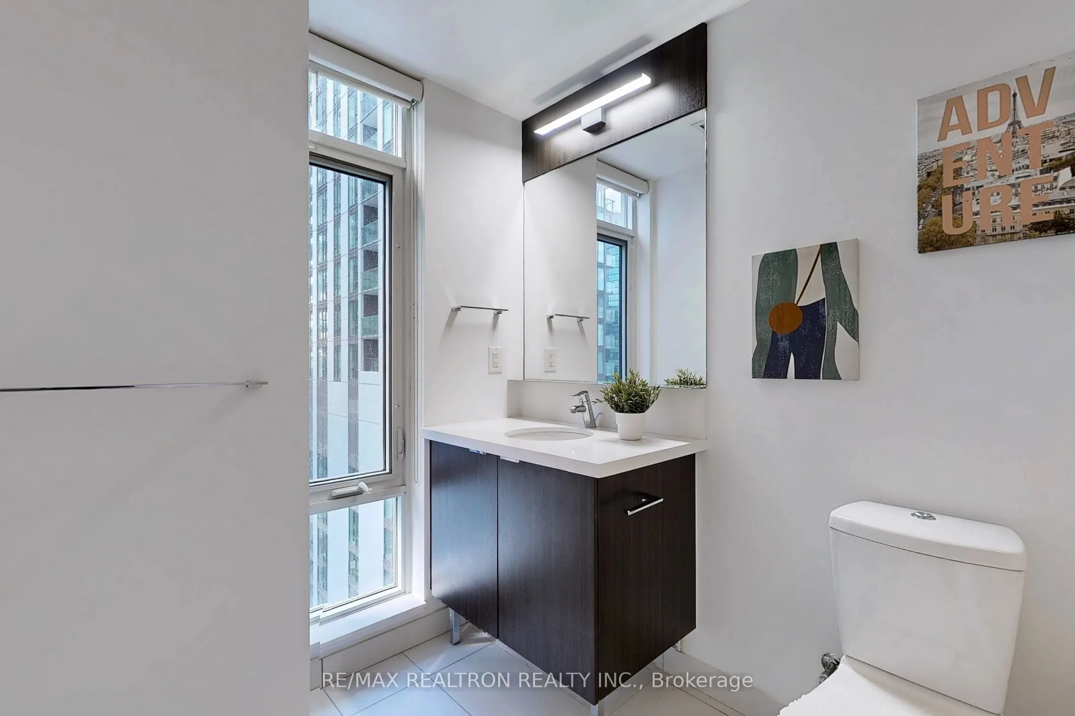 21 Widmer Street, #2402