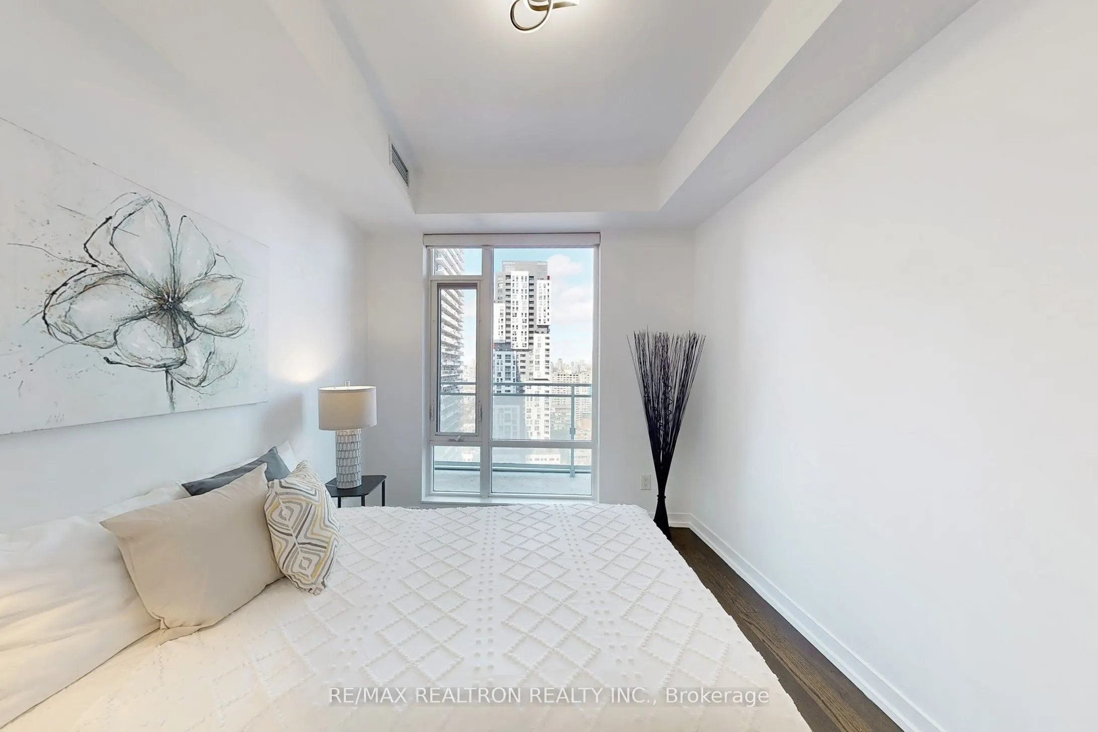 21 Widmer Street, #2402