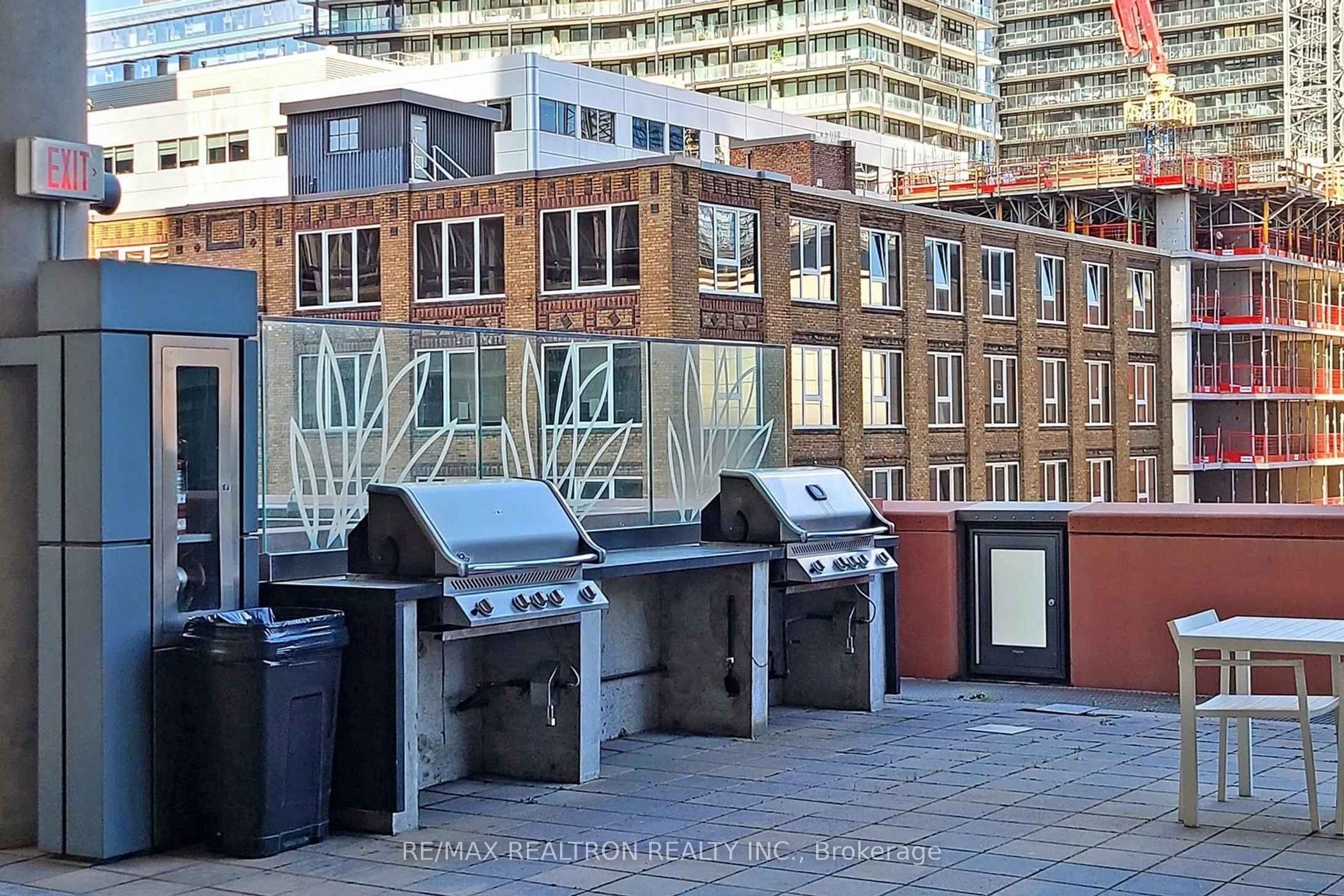 21 Widmer Street, #2402
