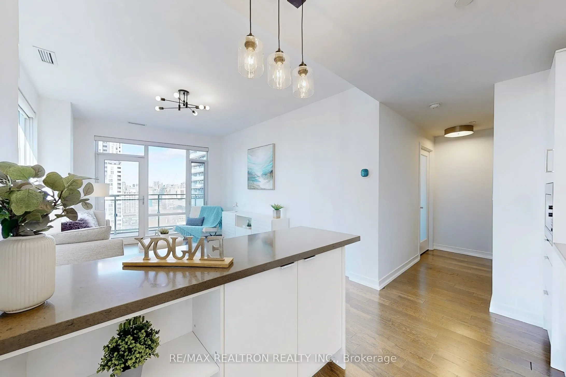 21 Widmer Street, #2402