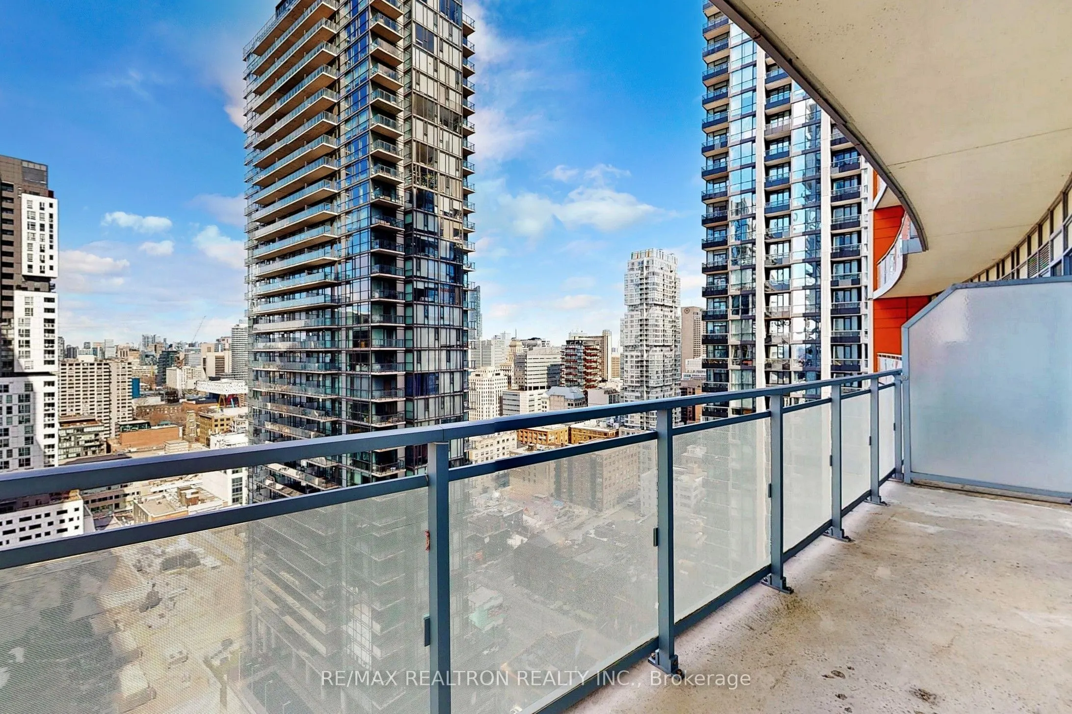 21 Widmer Street, #2402