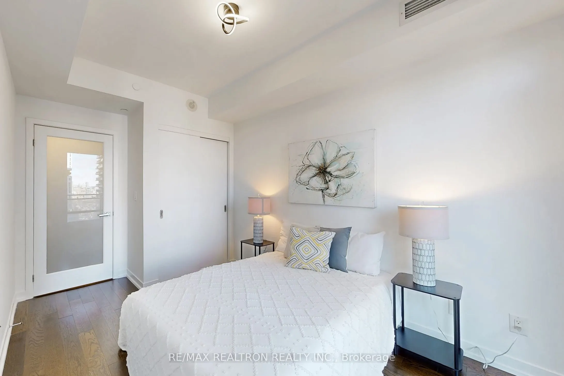 21 Widmer Street, #2402