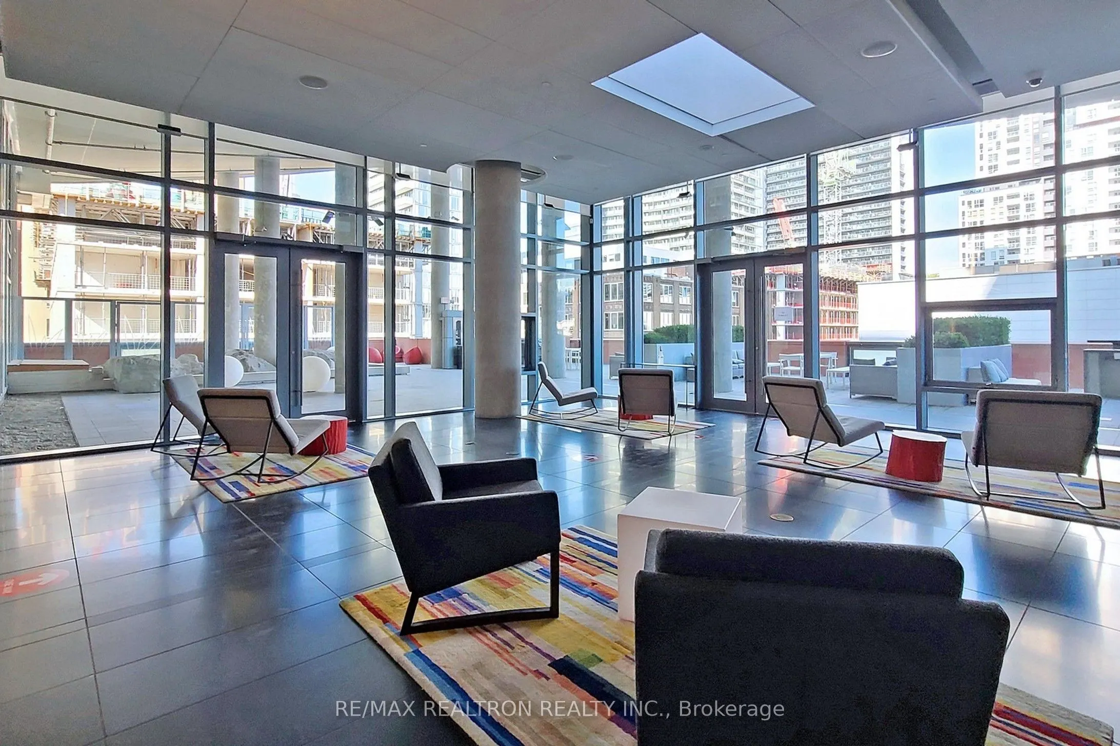 21 Widmer Street, #2402
