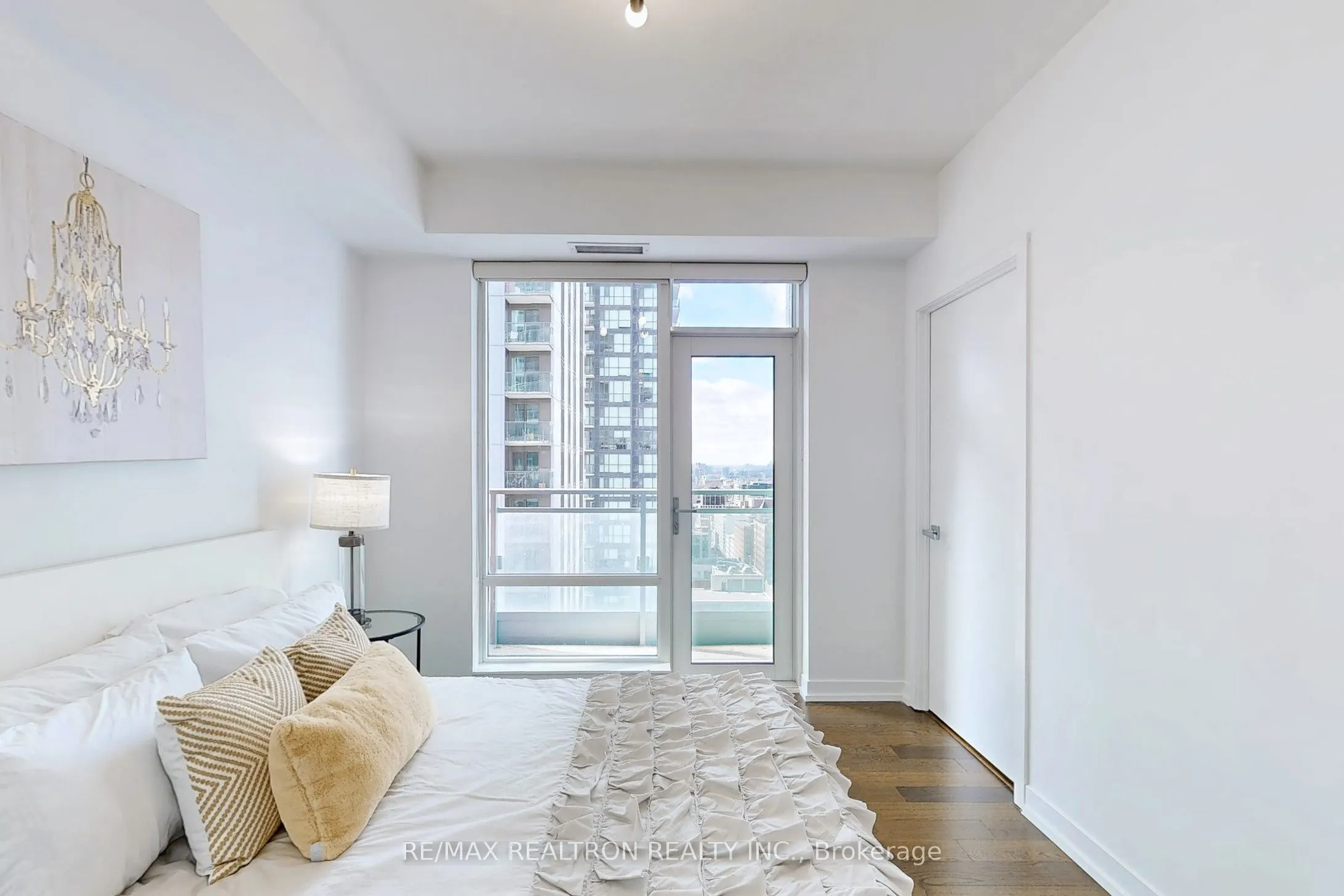 21 Widmer Street, #2402