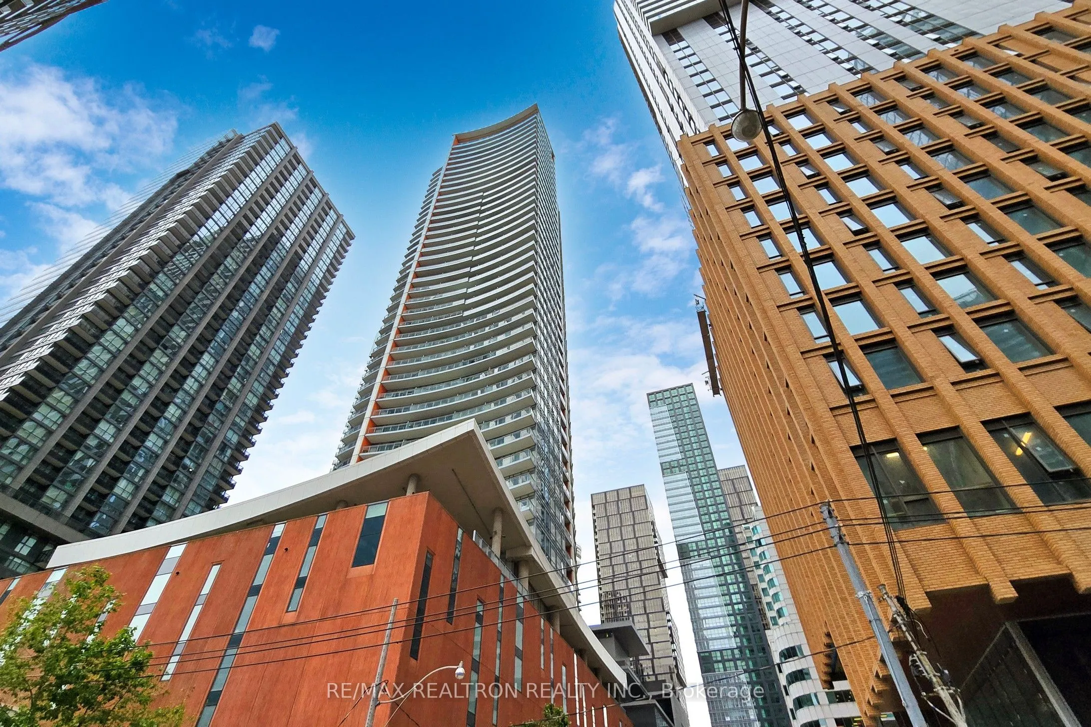 21 Widmer Street, #2402