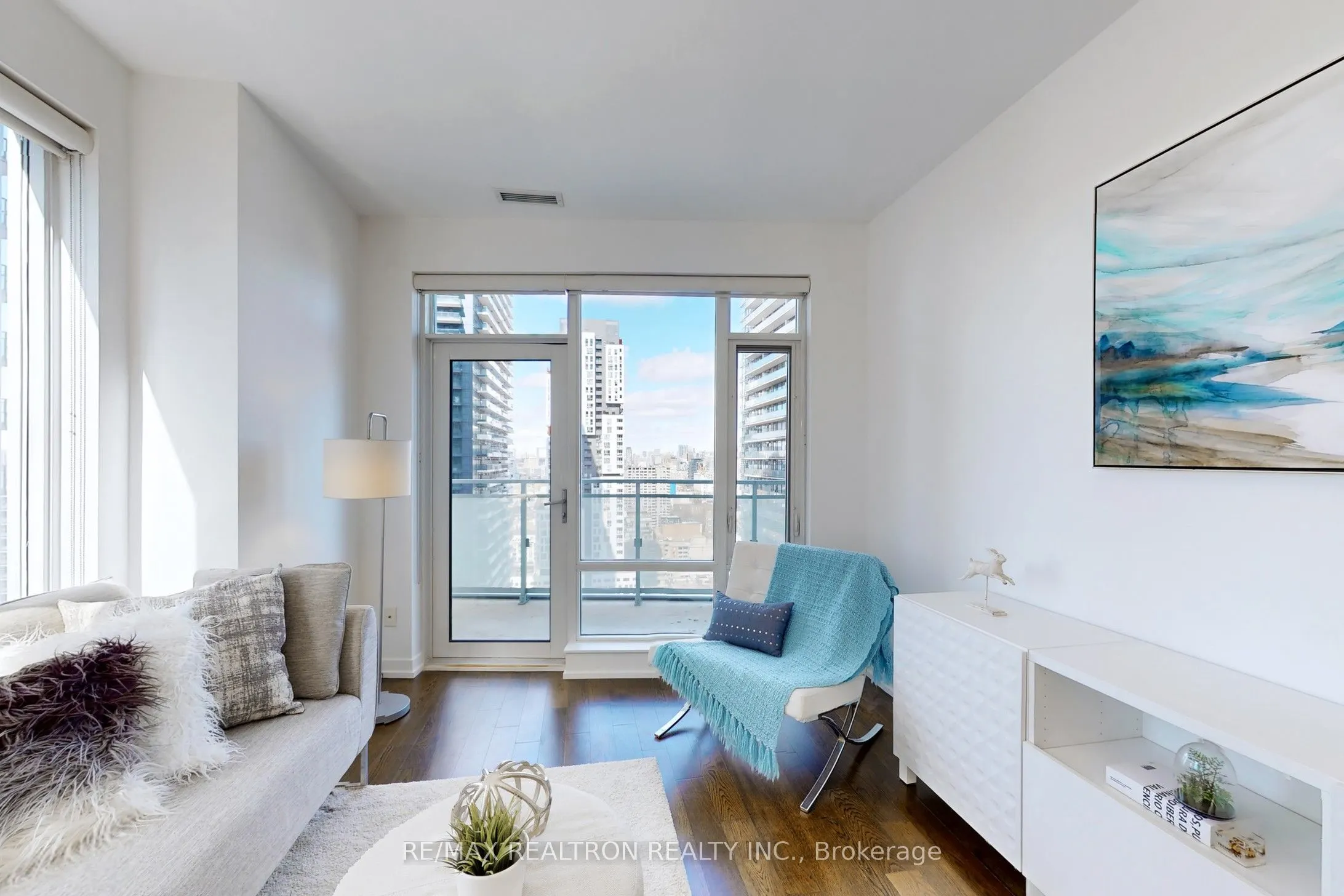 21 Widmer Street, #2402