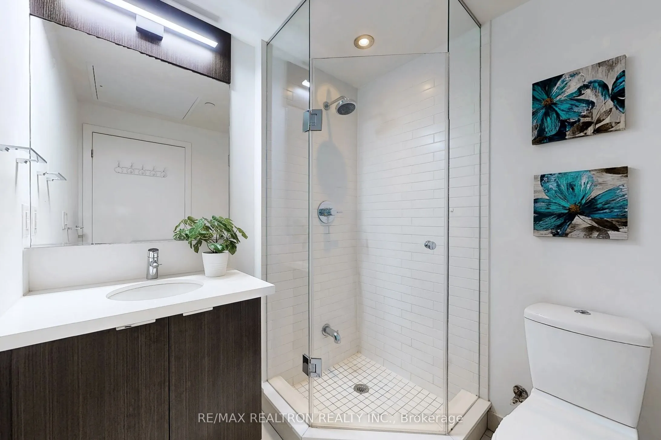 21 Widmer Street, #2402