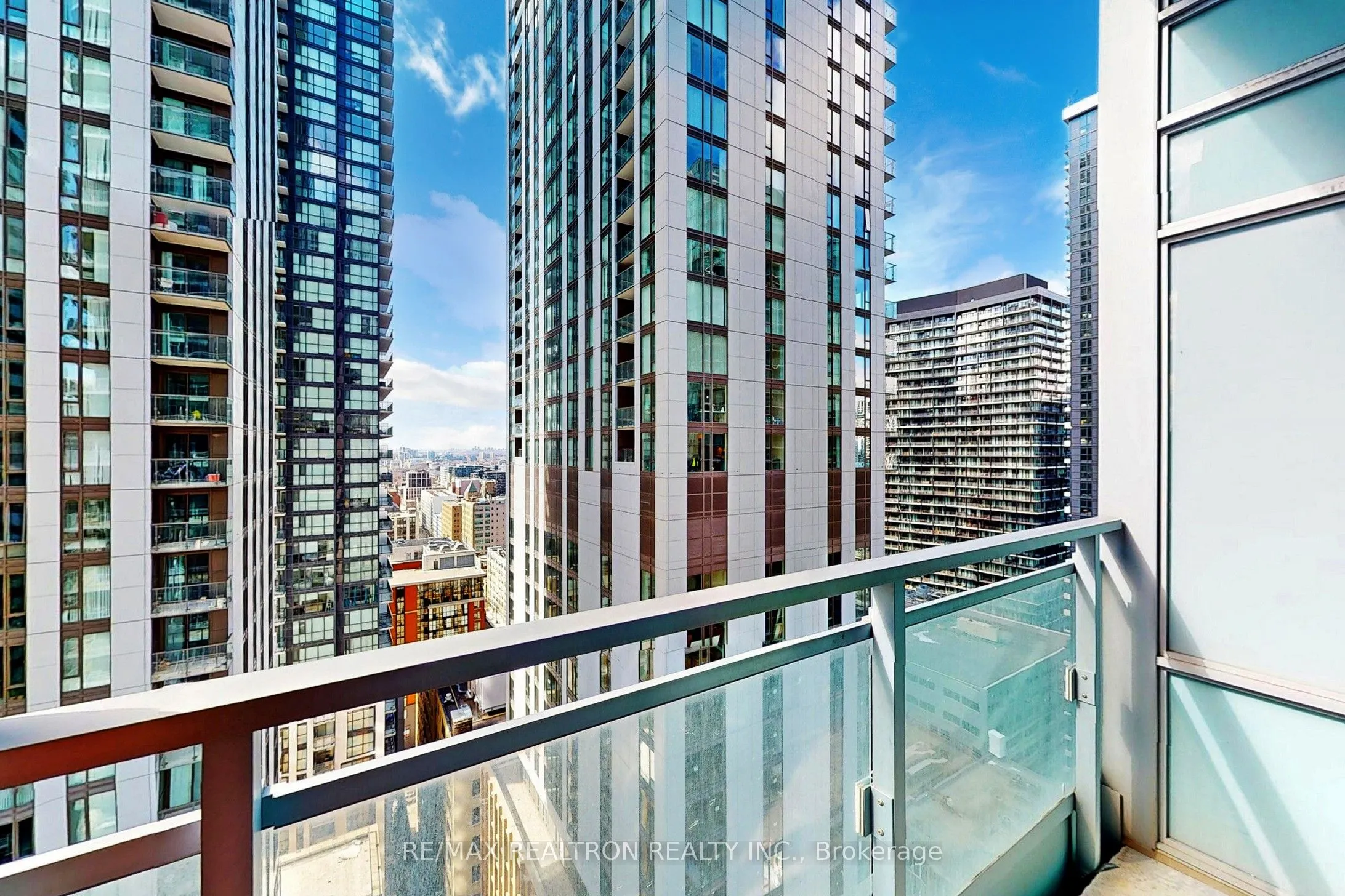21 Widmer Street, #2402
