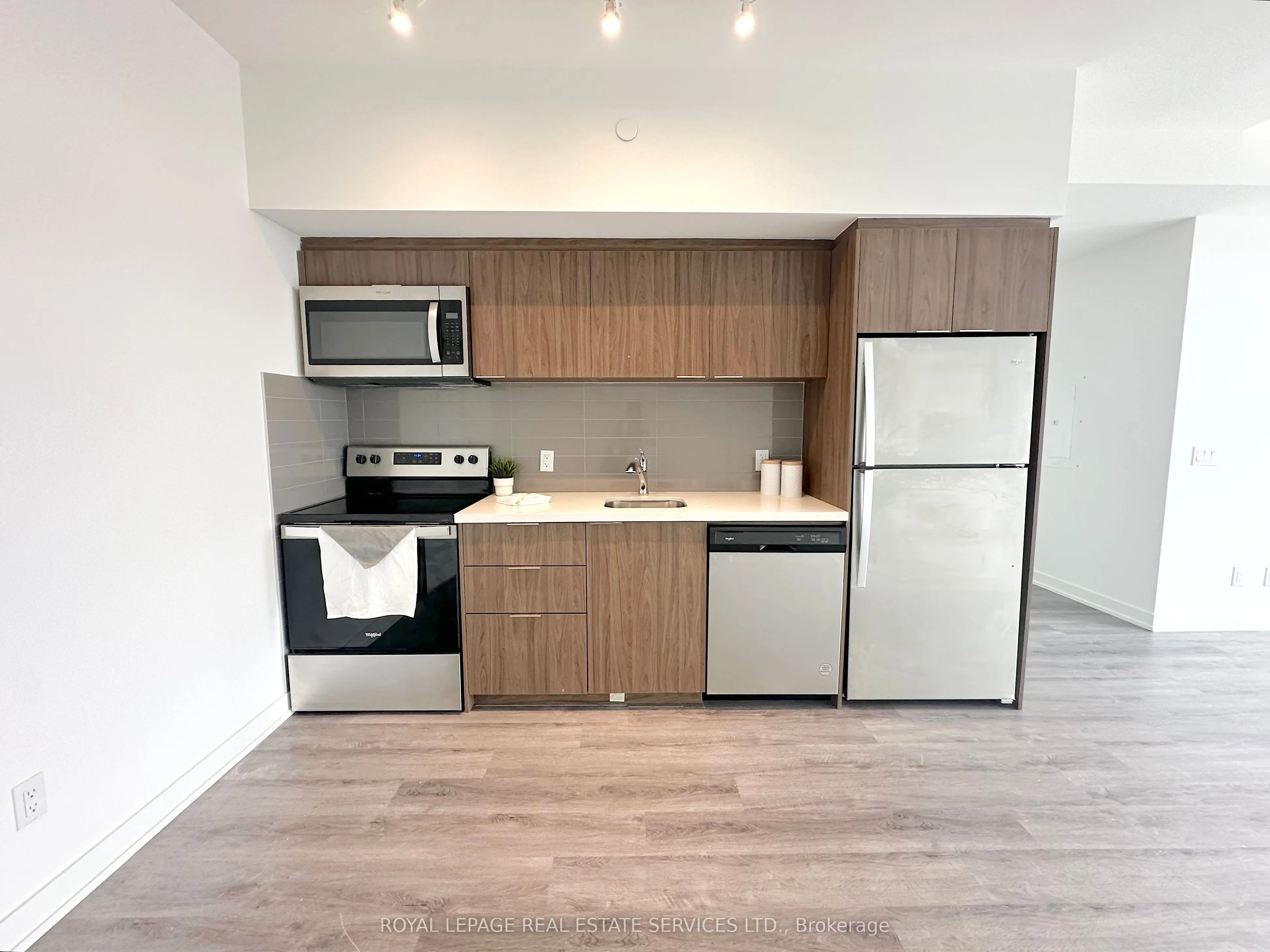 1225 York Mills Road, #1201