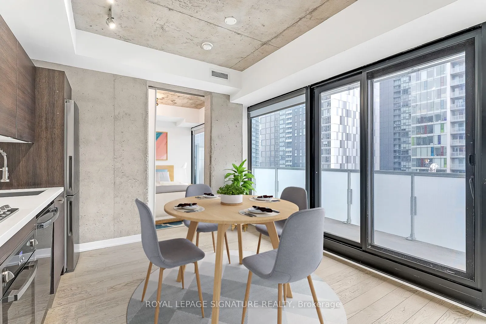 11 Charlotte Street, #2201