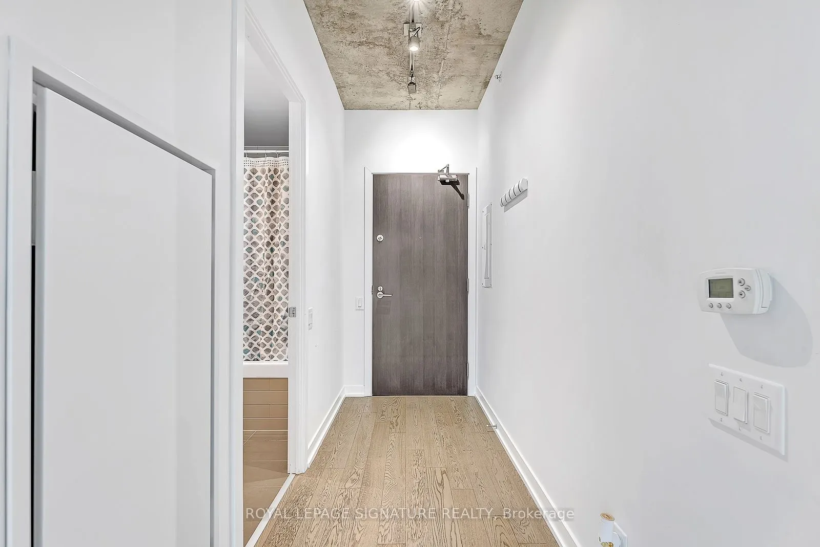 11 Charlotte Street, #2201