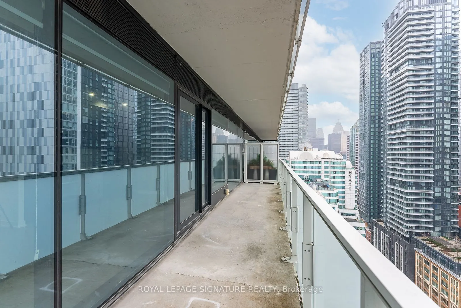 11 Charlotte Street, #2201