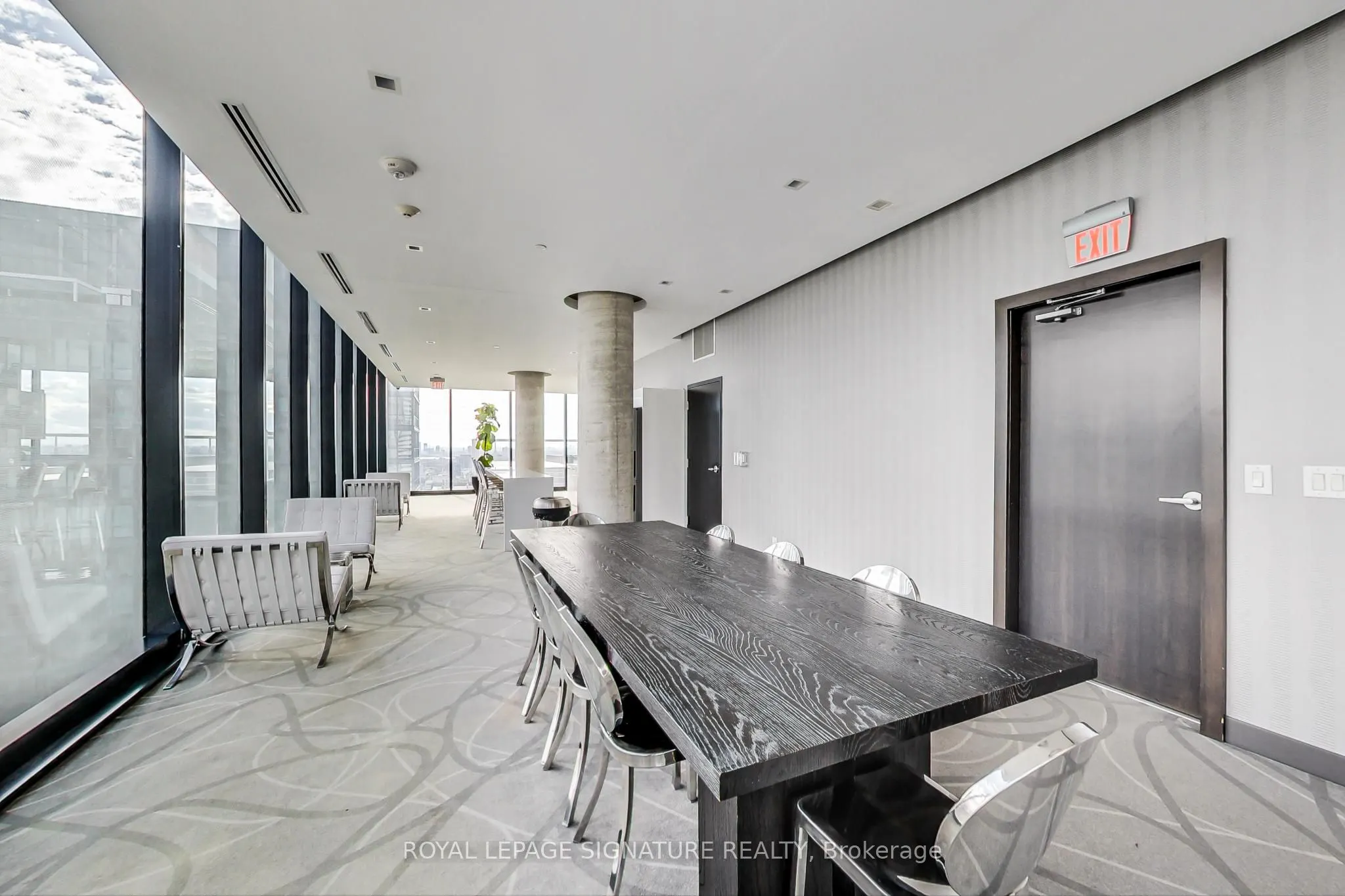 11 Charlotte Street, #2201