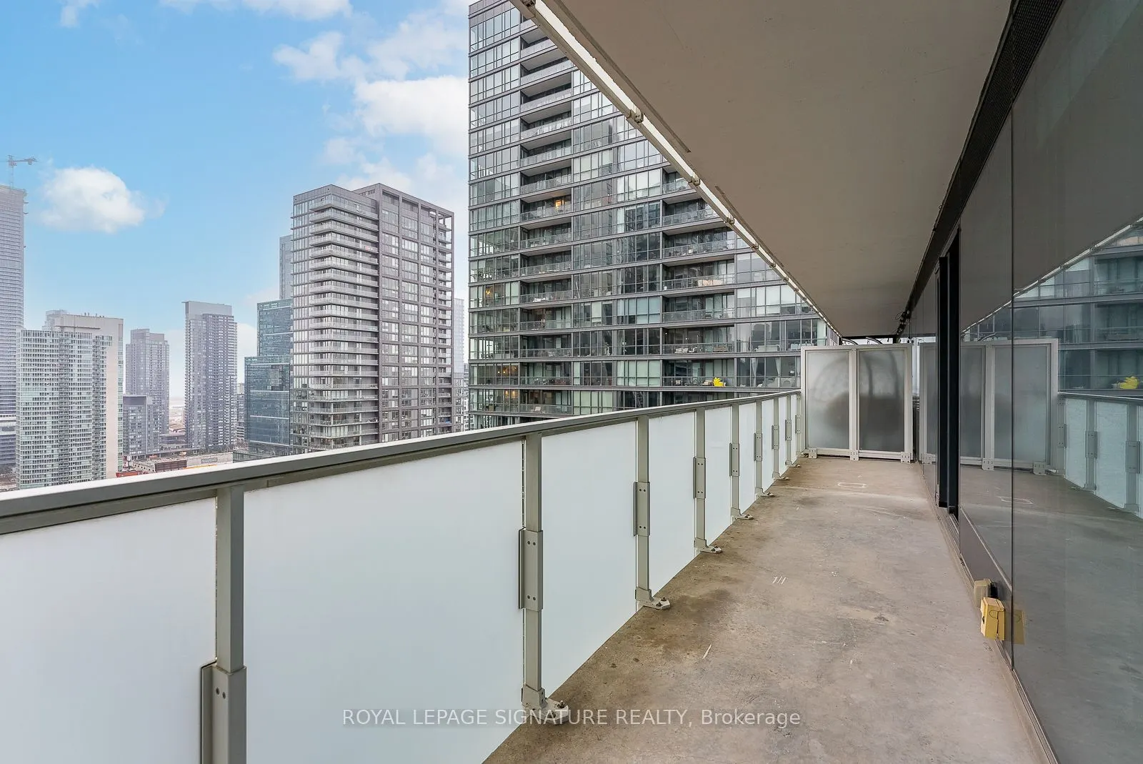 11 Charlotte Street, #2201