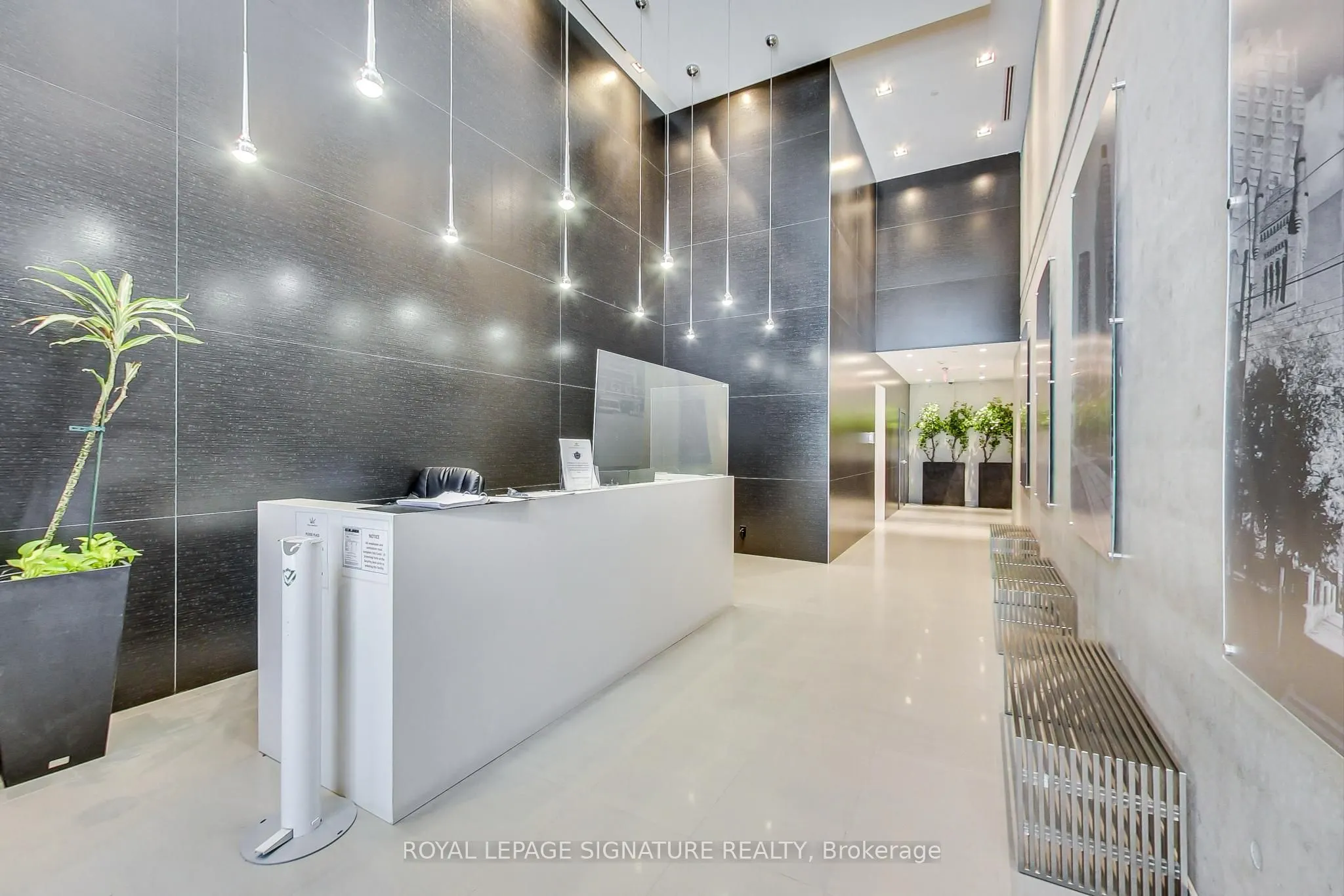 11 Charlotte Street, #2201