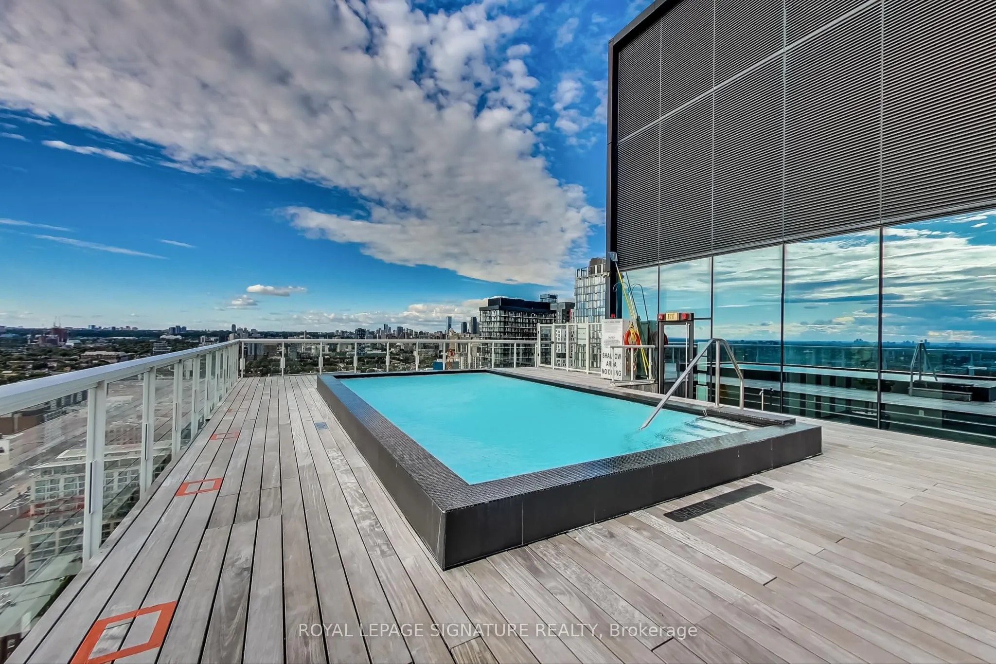 11 Charlotte Street, #2201