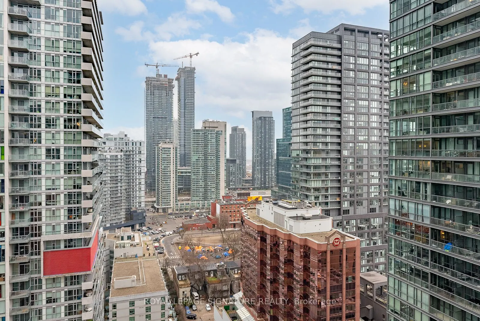 11 Charlotte Street, #2201