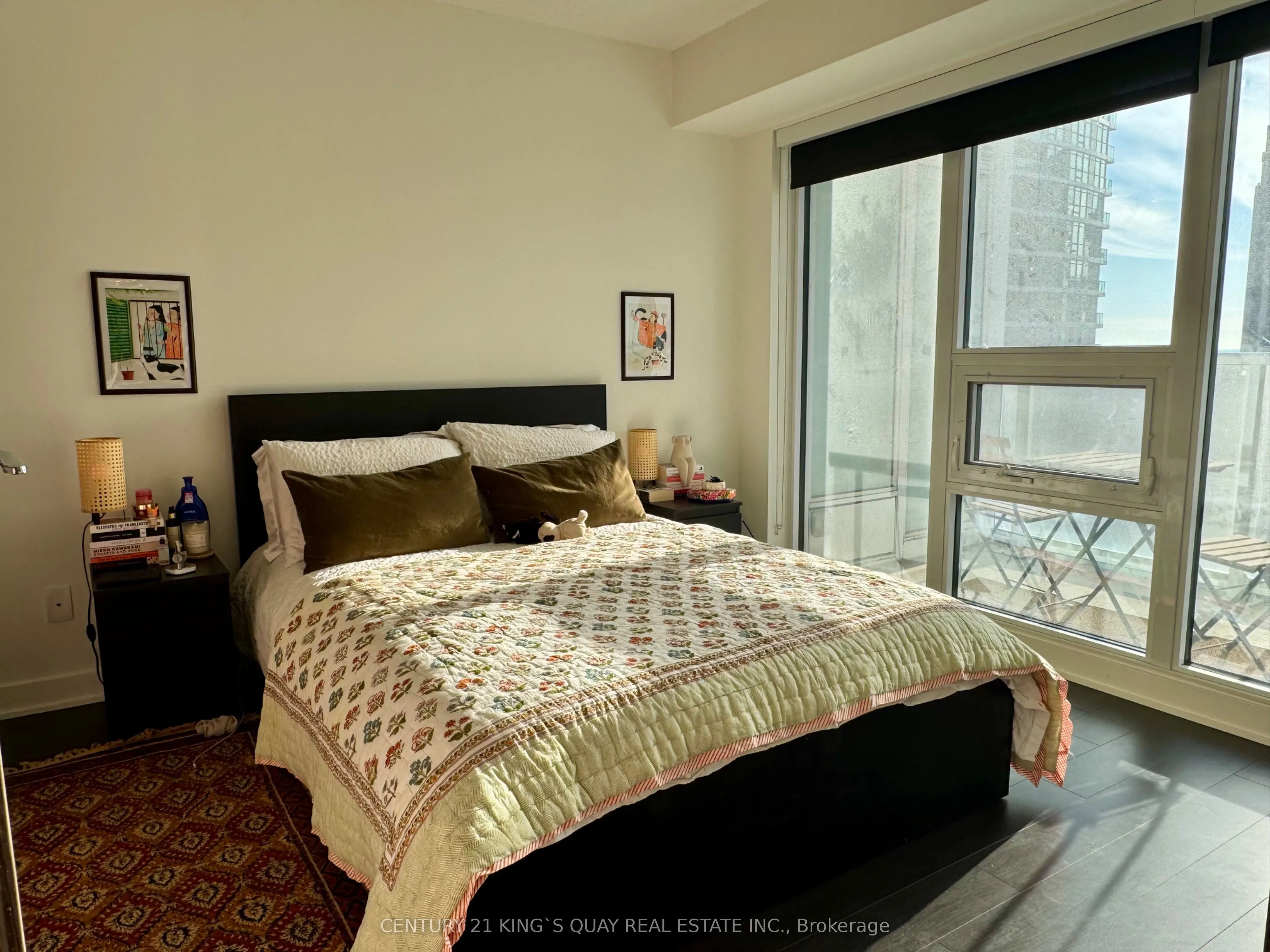 19 Bathurst Street #1915