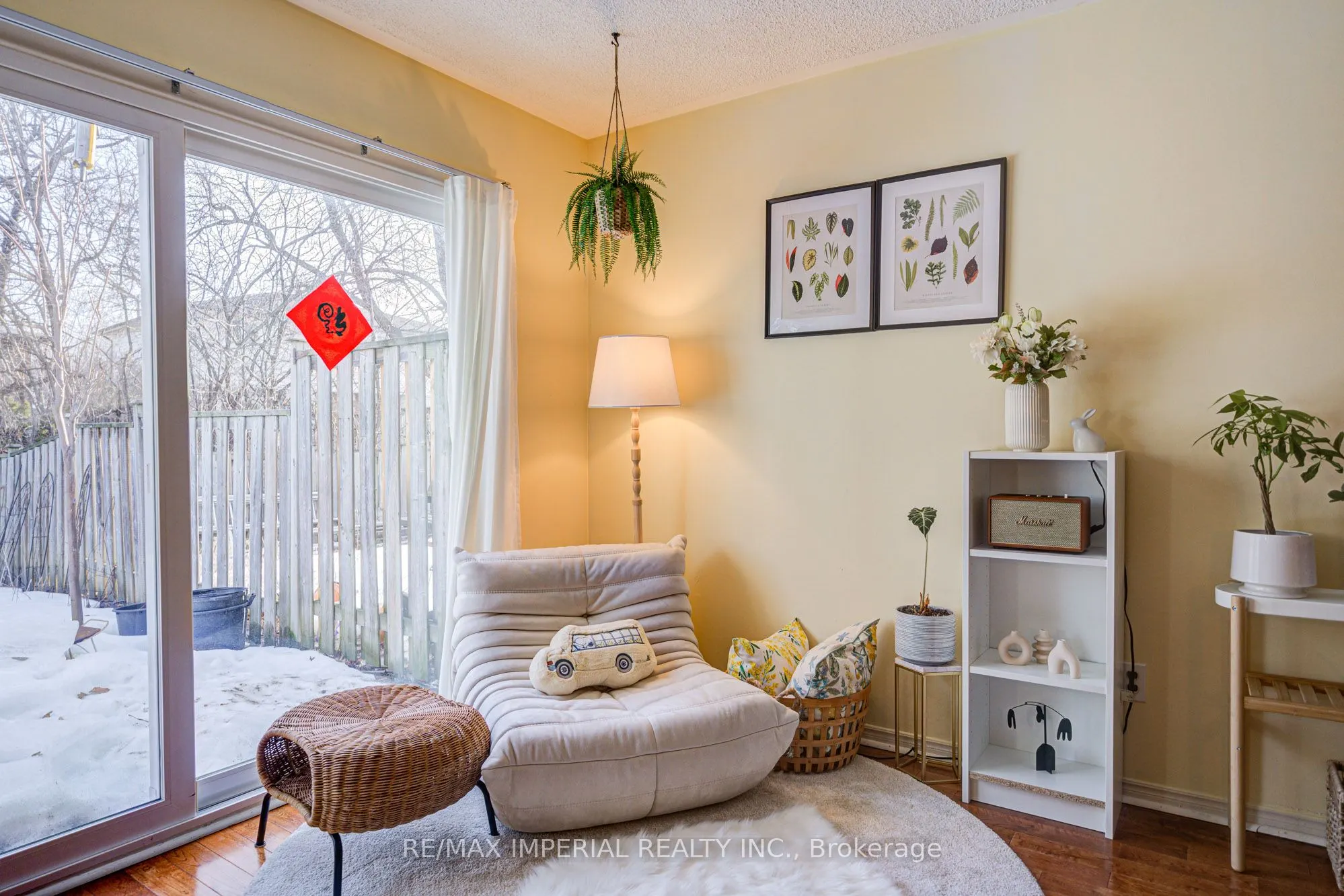318 Hollyberry Trail