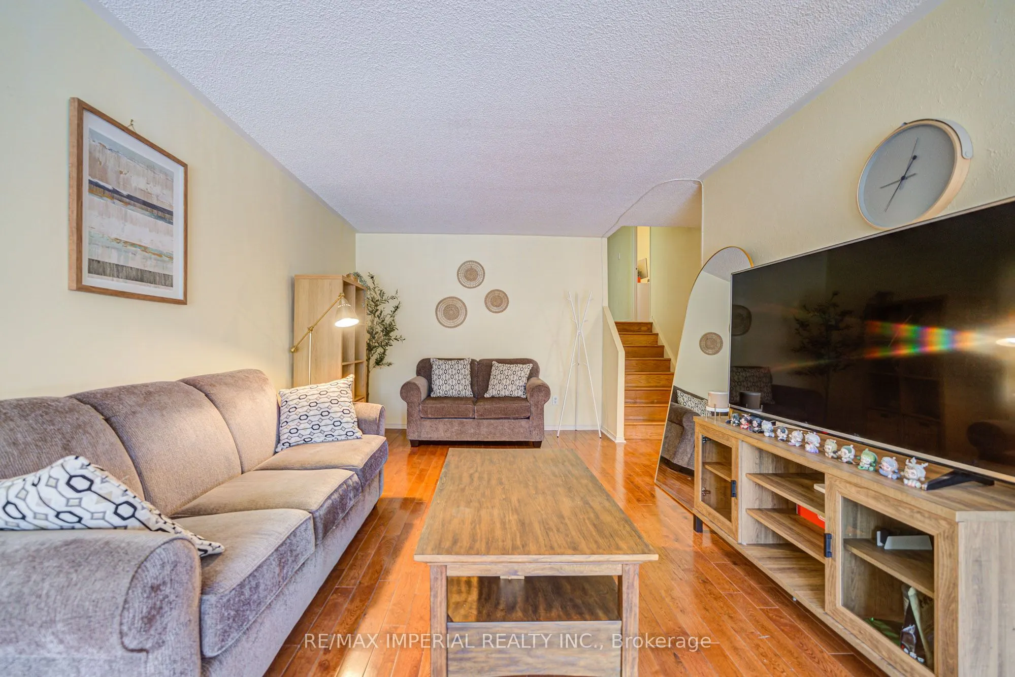 318 Hollyberry Trail