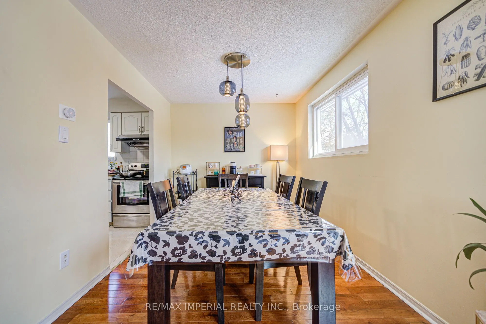 318 Hollyberry Trail