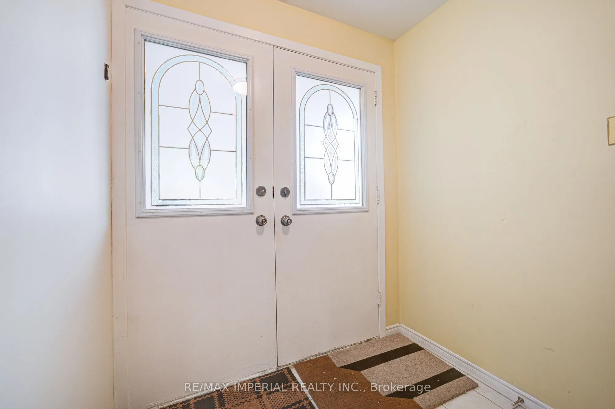 318 Hollyberry Trail