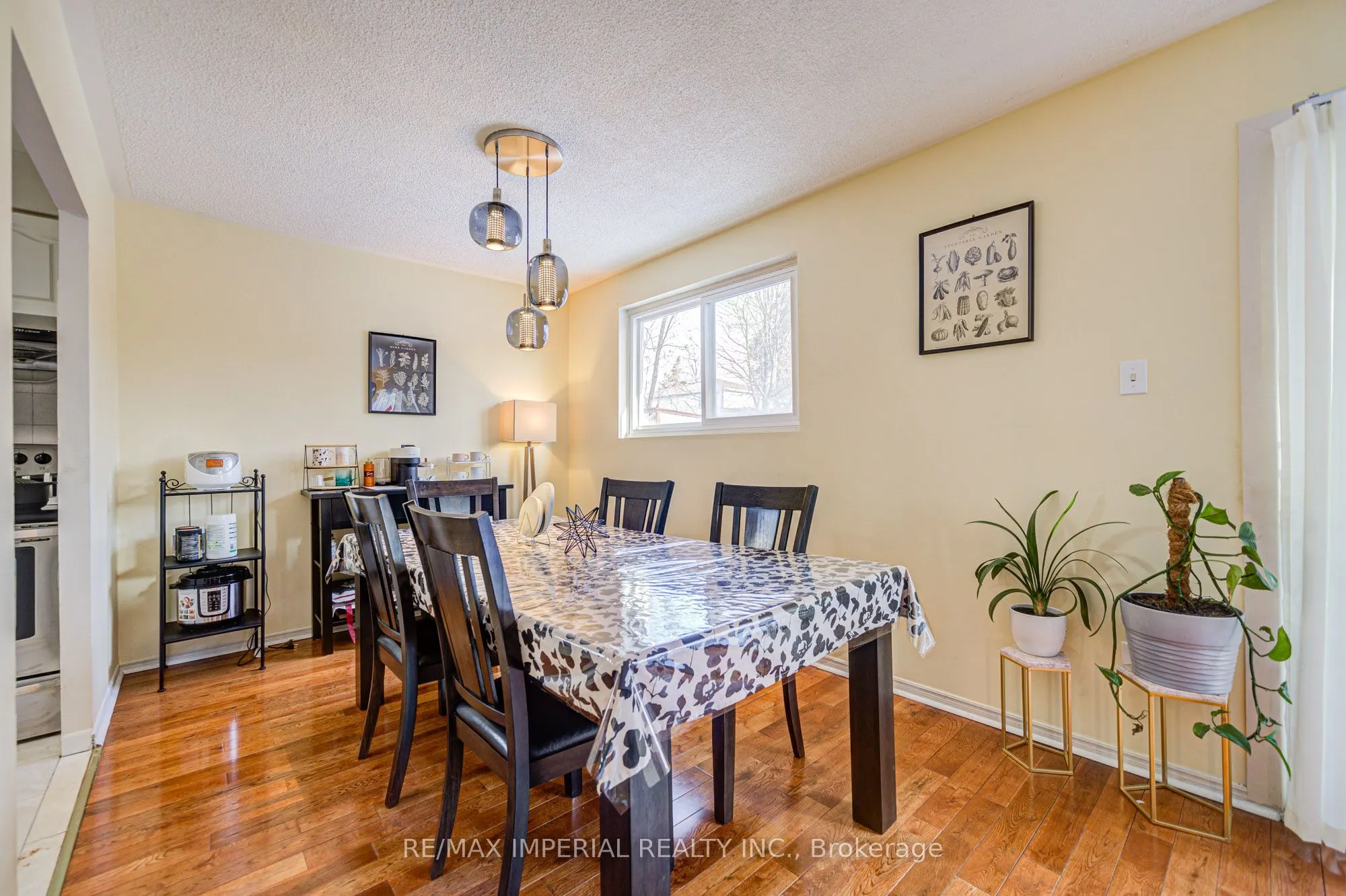 318 Hollyberry Trail