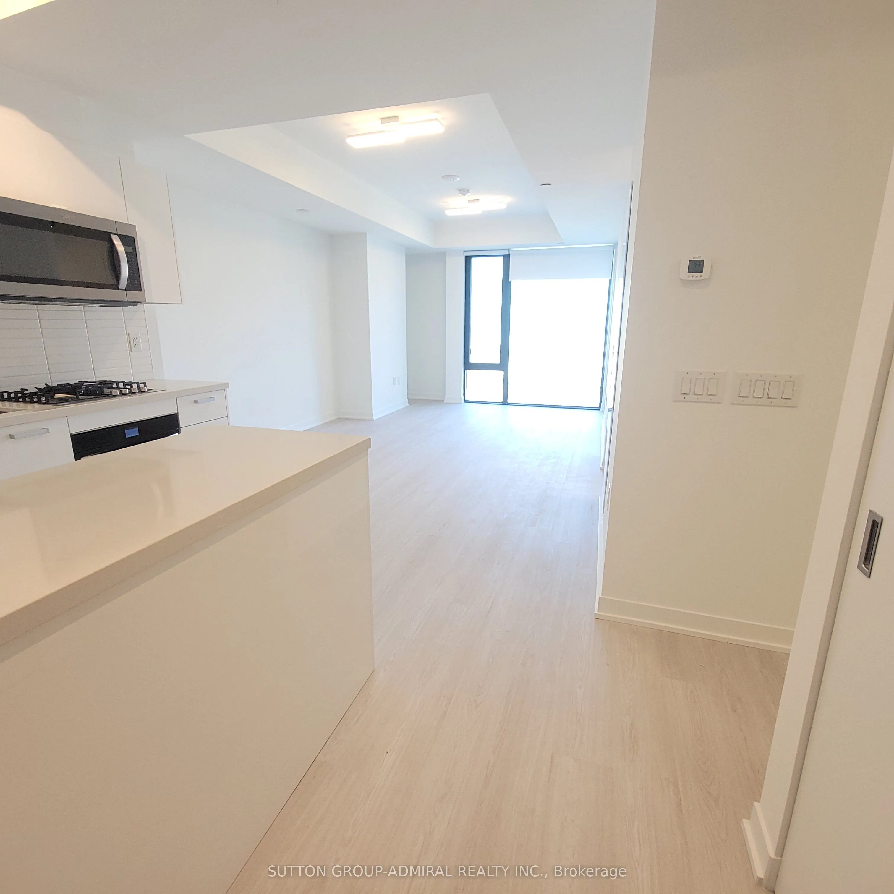 195 McCaul Street, #1802
