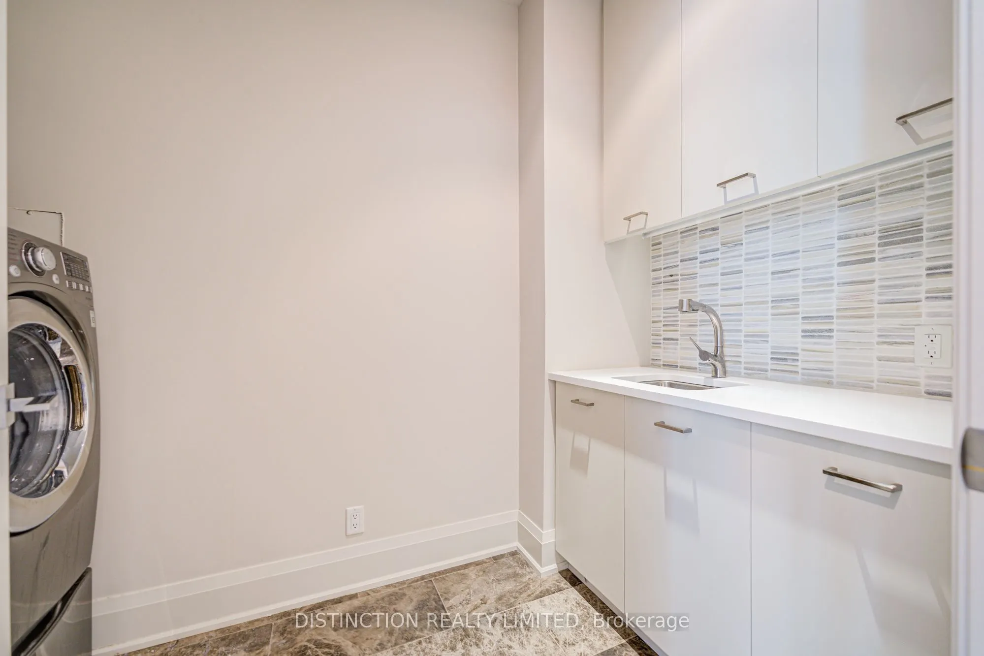 77 Charles Street W, #1603